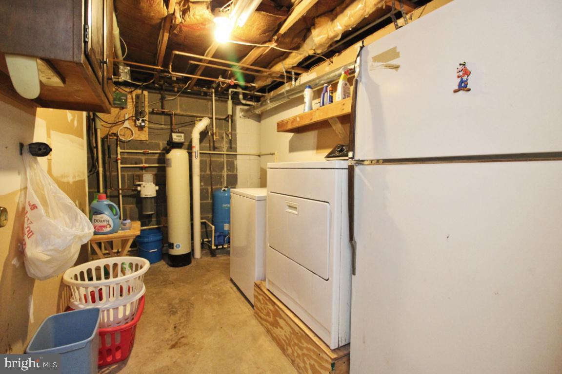 WINFIELD HEIGHTS - Residential