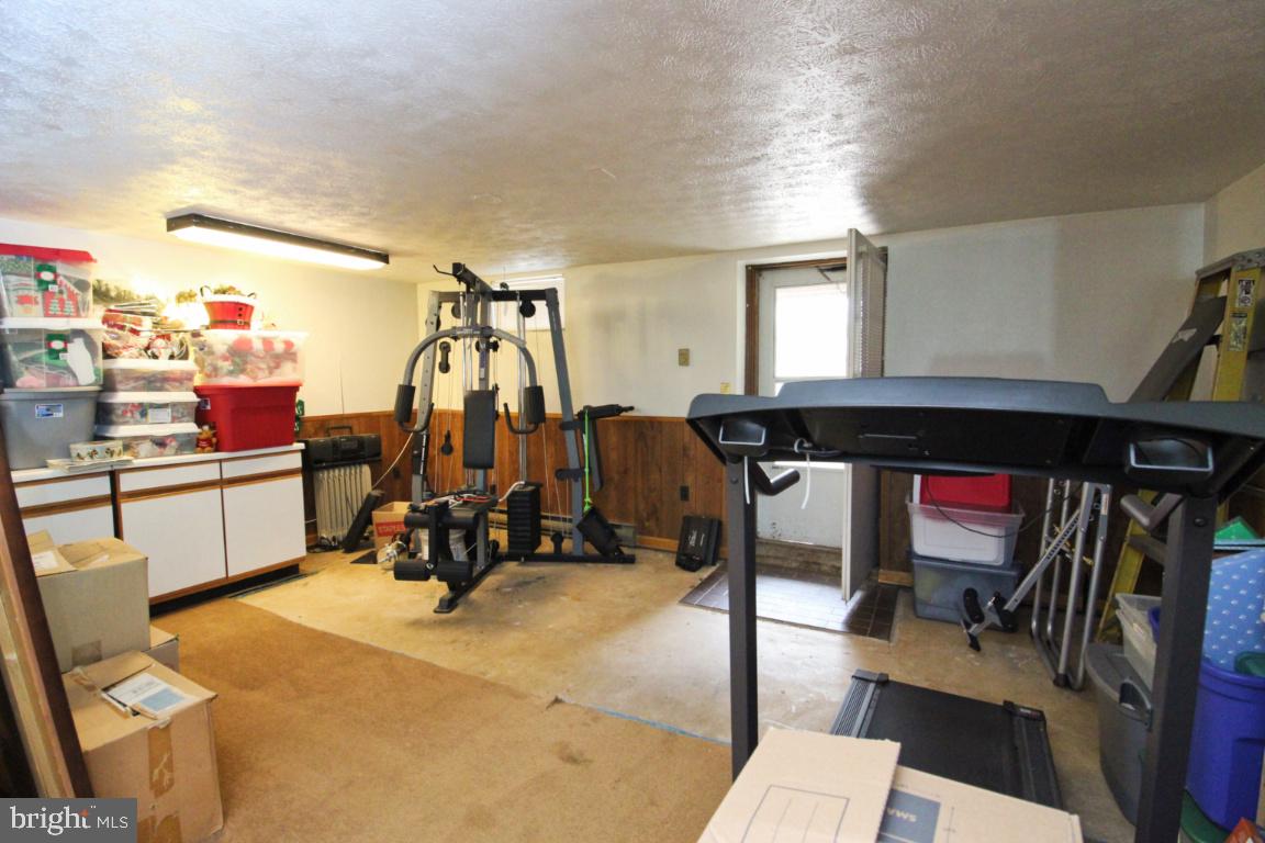 WINFIELD HEIGHTS - Residential