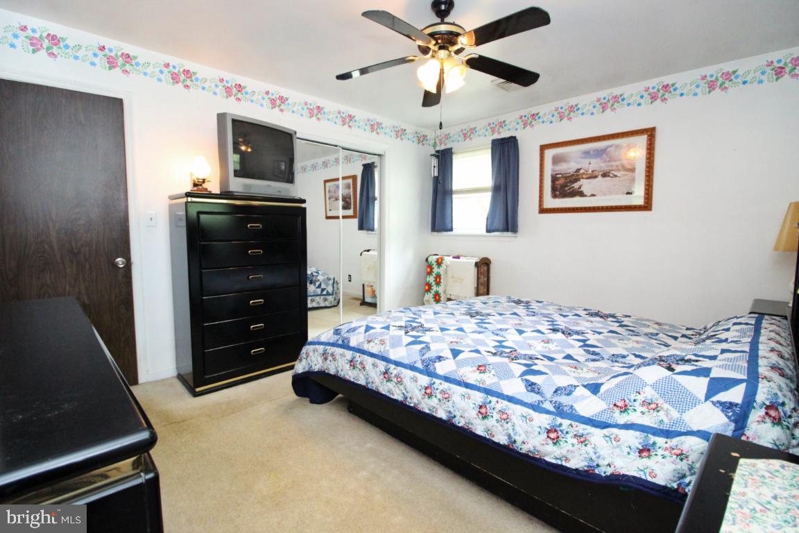 WINFIELD HEIGHTS - Residential