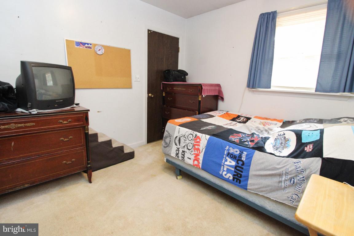 WINFIELD HEIGHTS - Residential