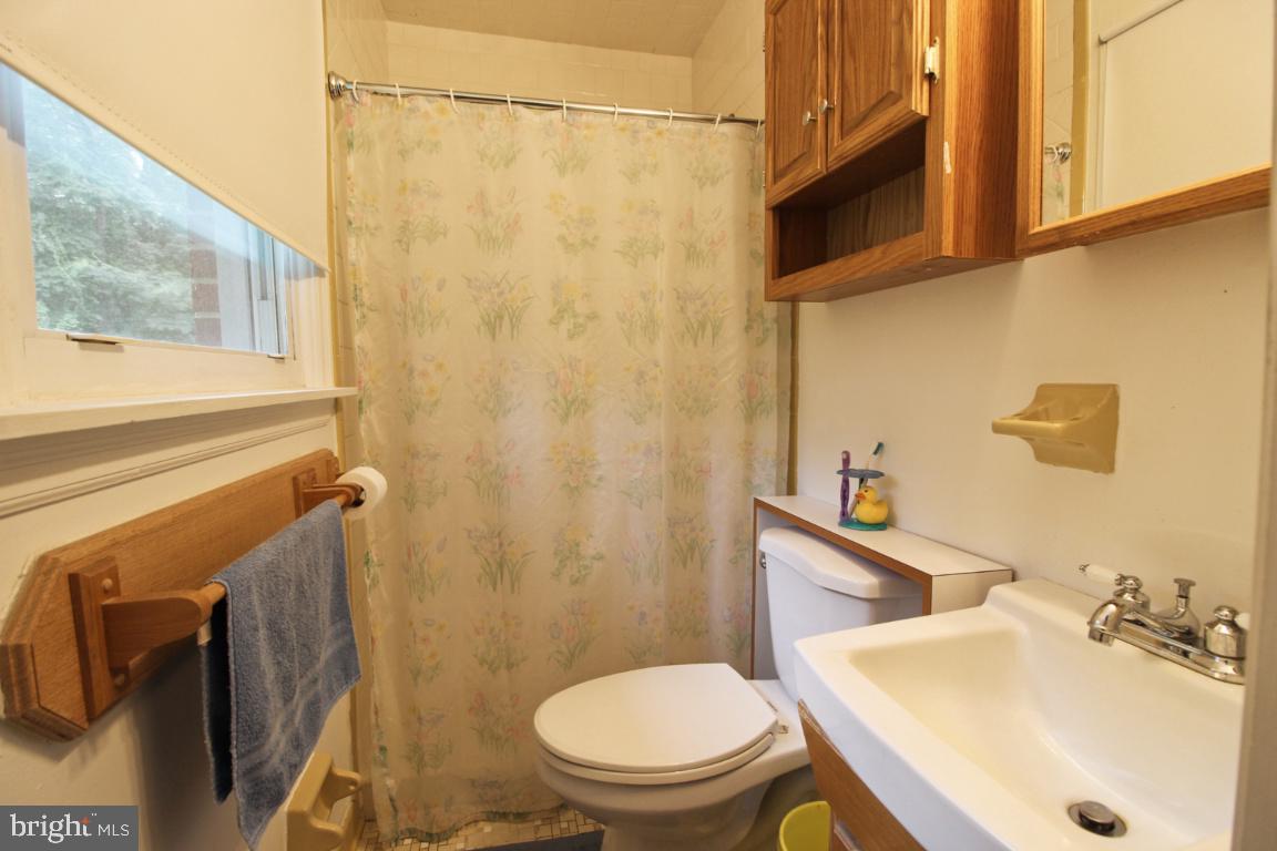 WINFIELD HEIGHTS - Residential