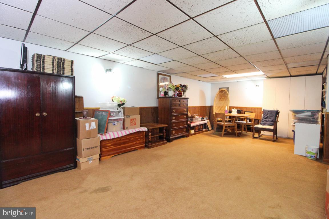 WINFIELD HEIGHTS - Residential