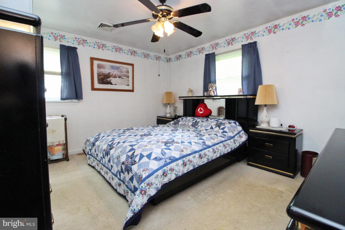 WINFIELD HEIGHTS - Residential