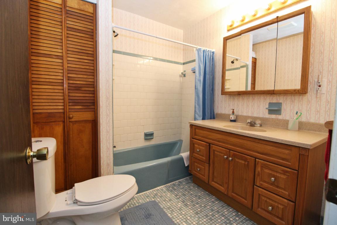 WINFIELD HEIGHTS - Residential