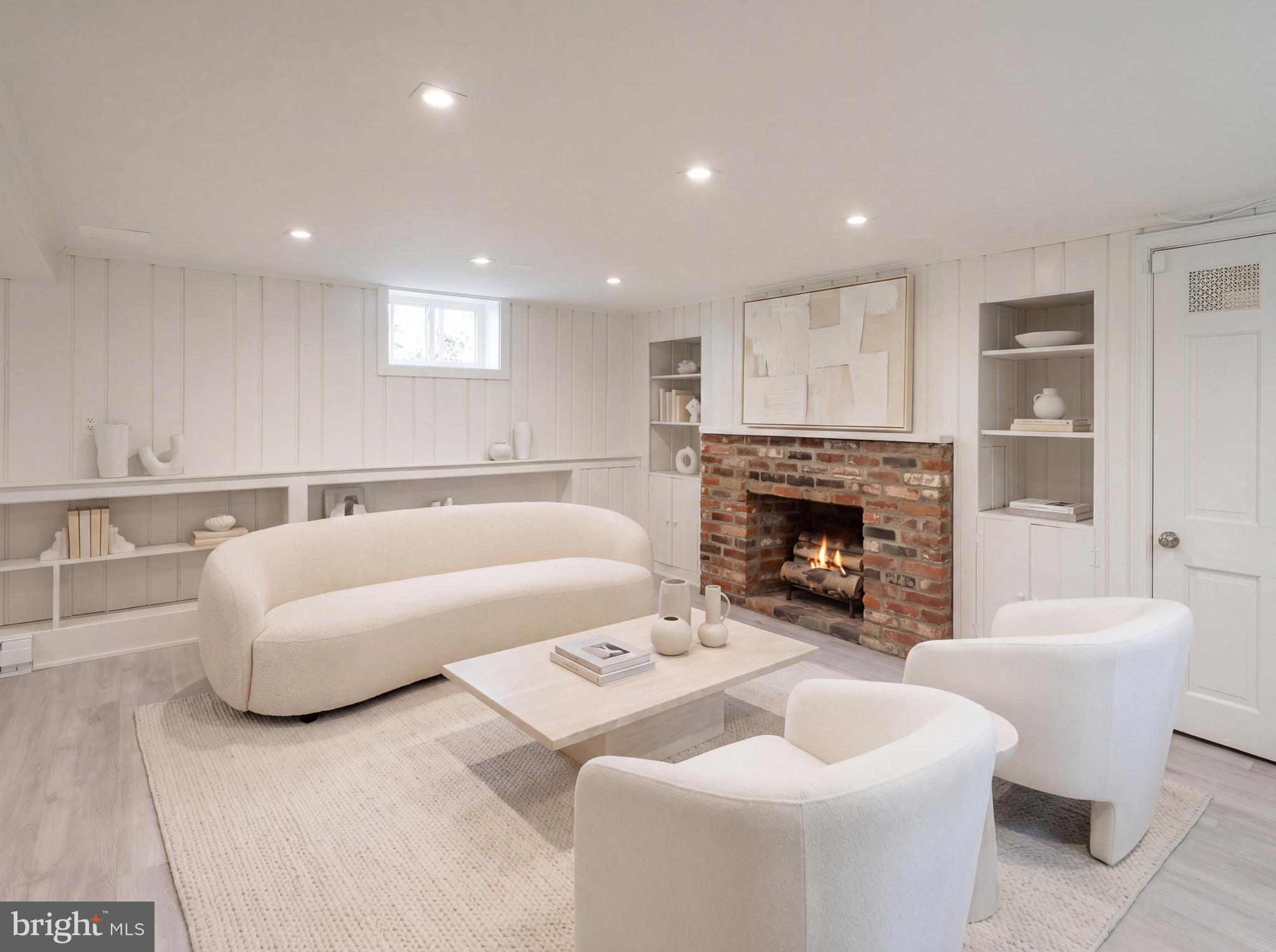 ROSEMONT - Residential