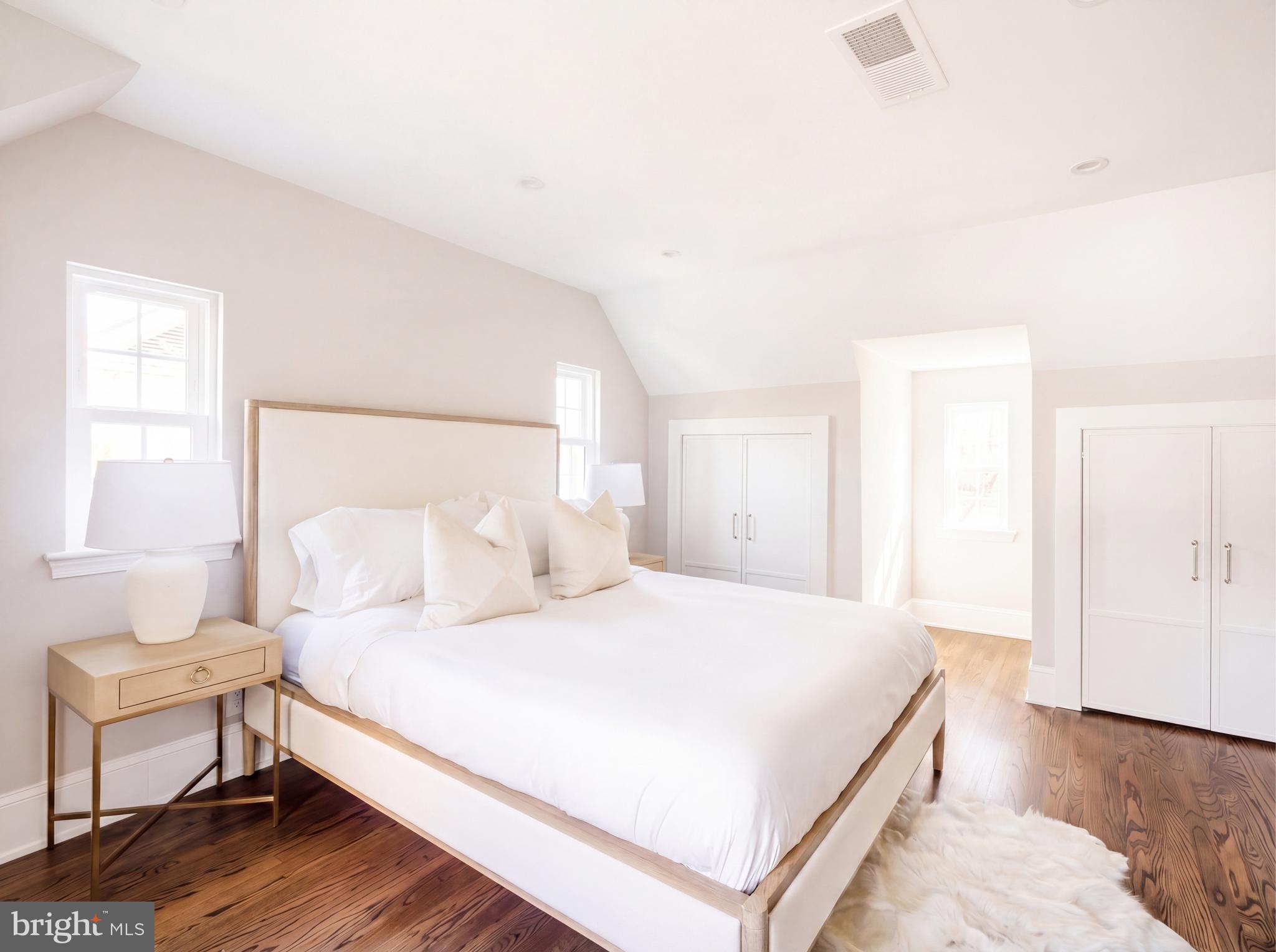 ROSEMONT - Residential