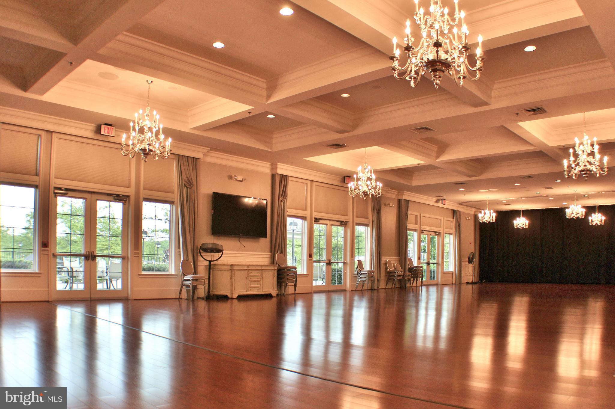 FOUR SEASONS AT HISTORIC VA - Residential