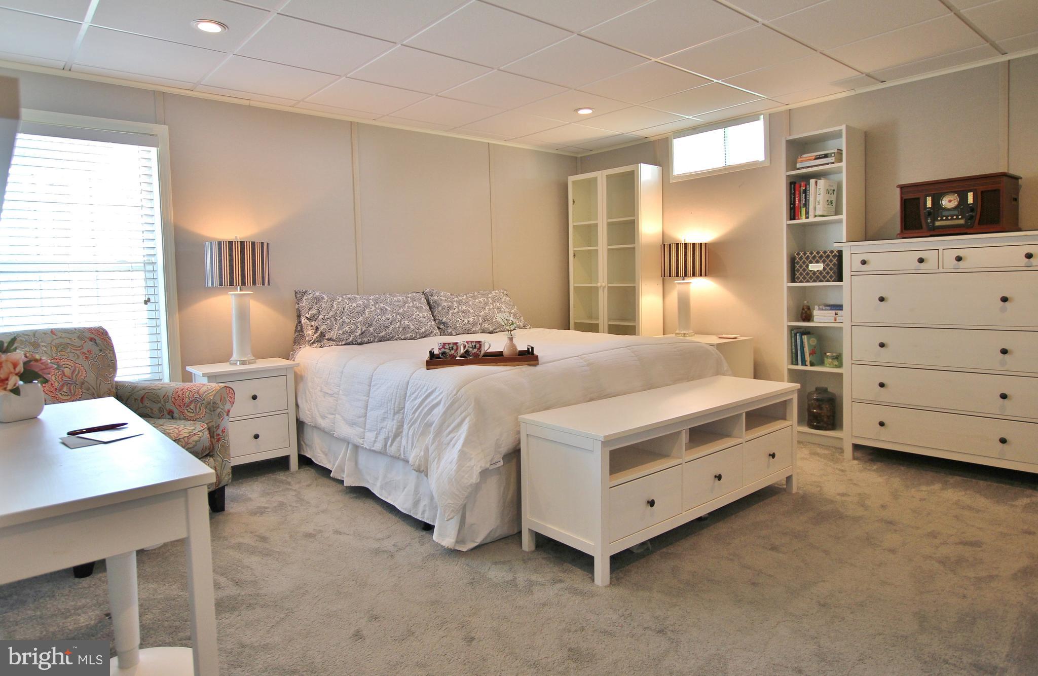 FOUR SEASONS AT HISTORIC VA - Residential