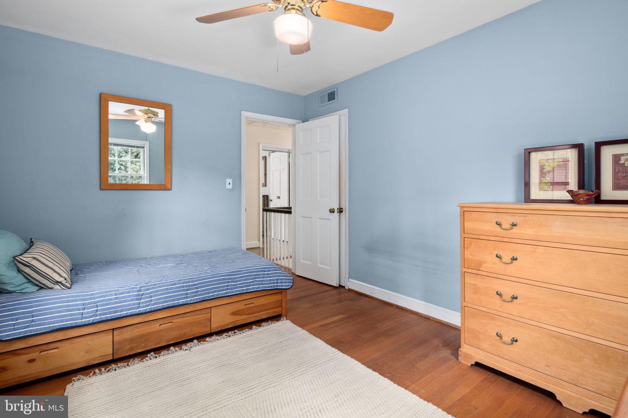 LYON VILLAGE - Residential