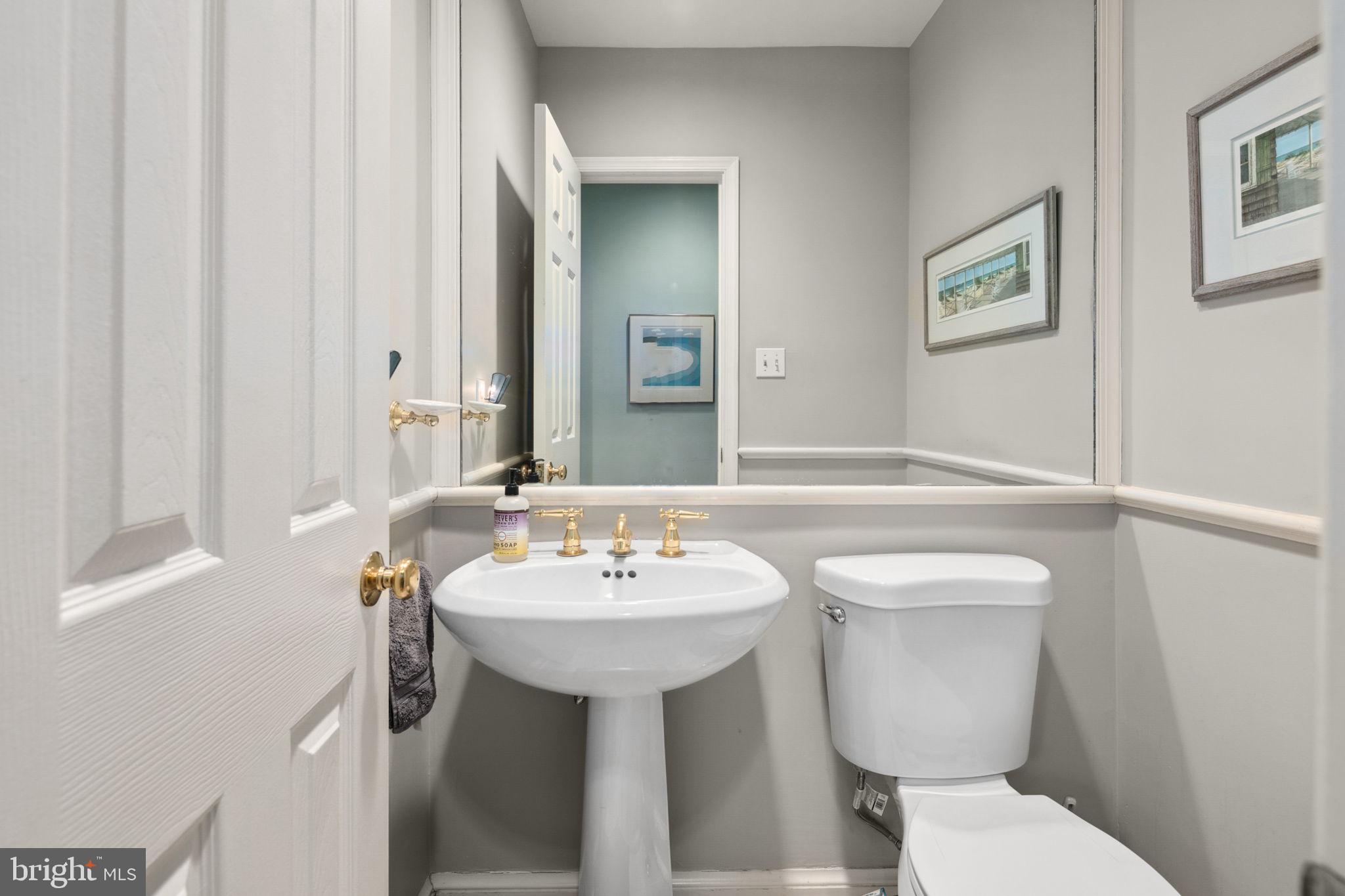 LYON VILLAGE - Residential