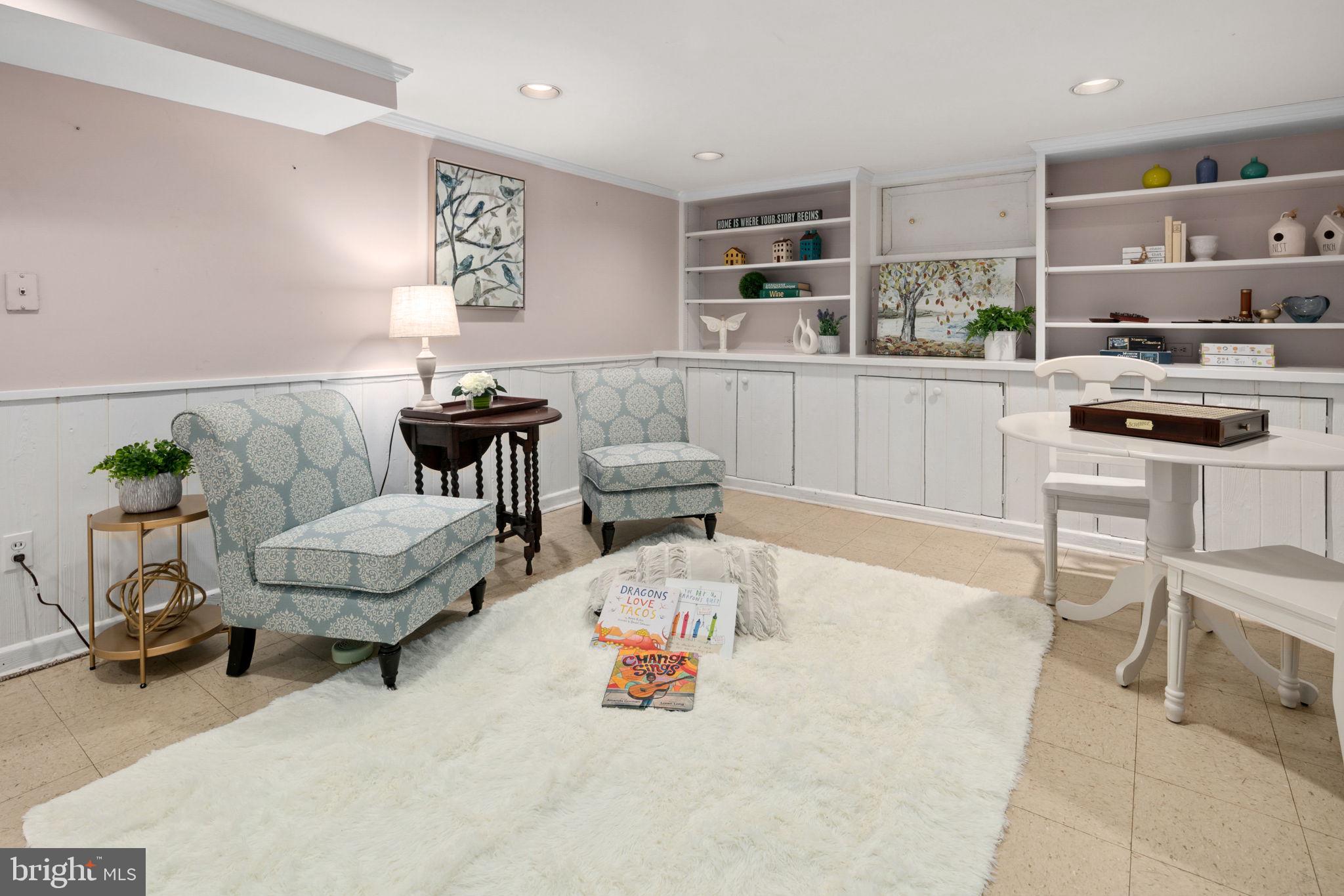 LYON VILLAGE - Residential