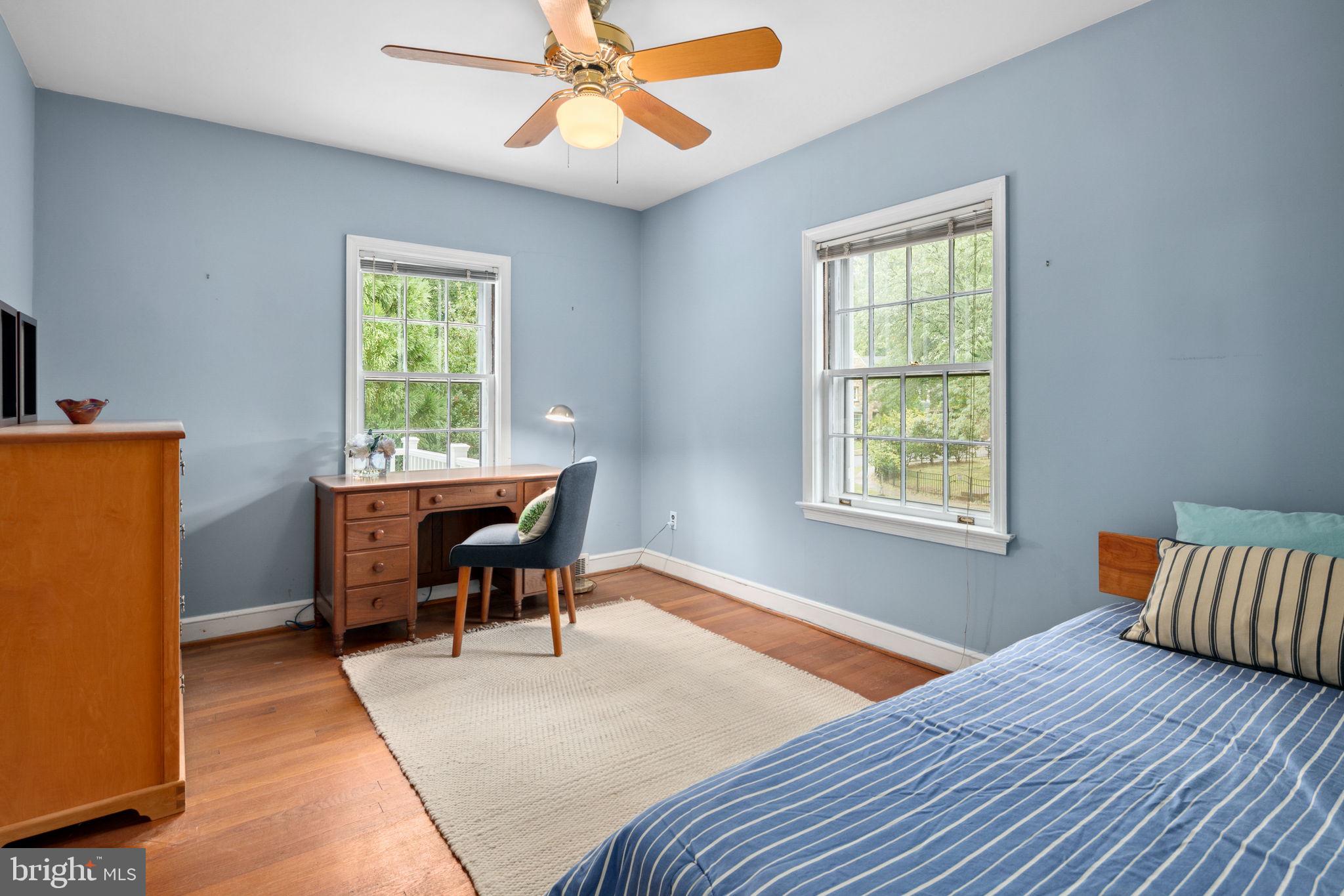 LYON VILLAGE - Residential