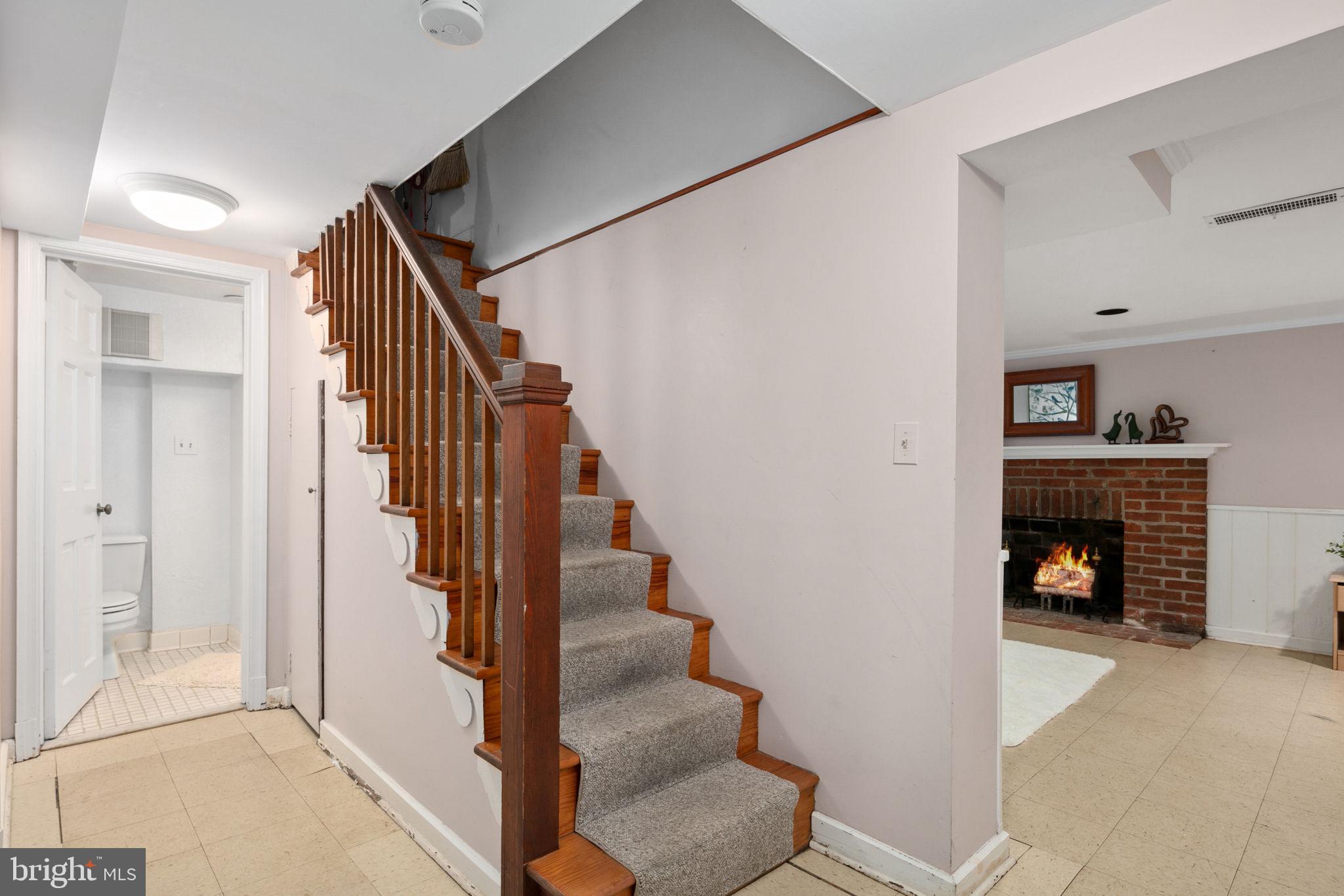 LYON VILLAGE - Residential