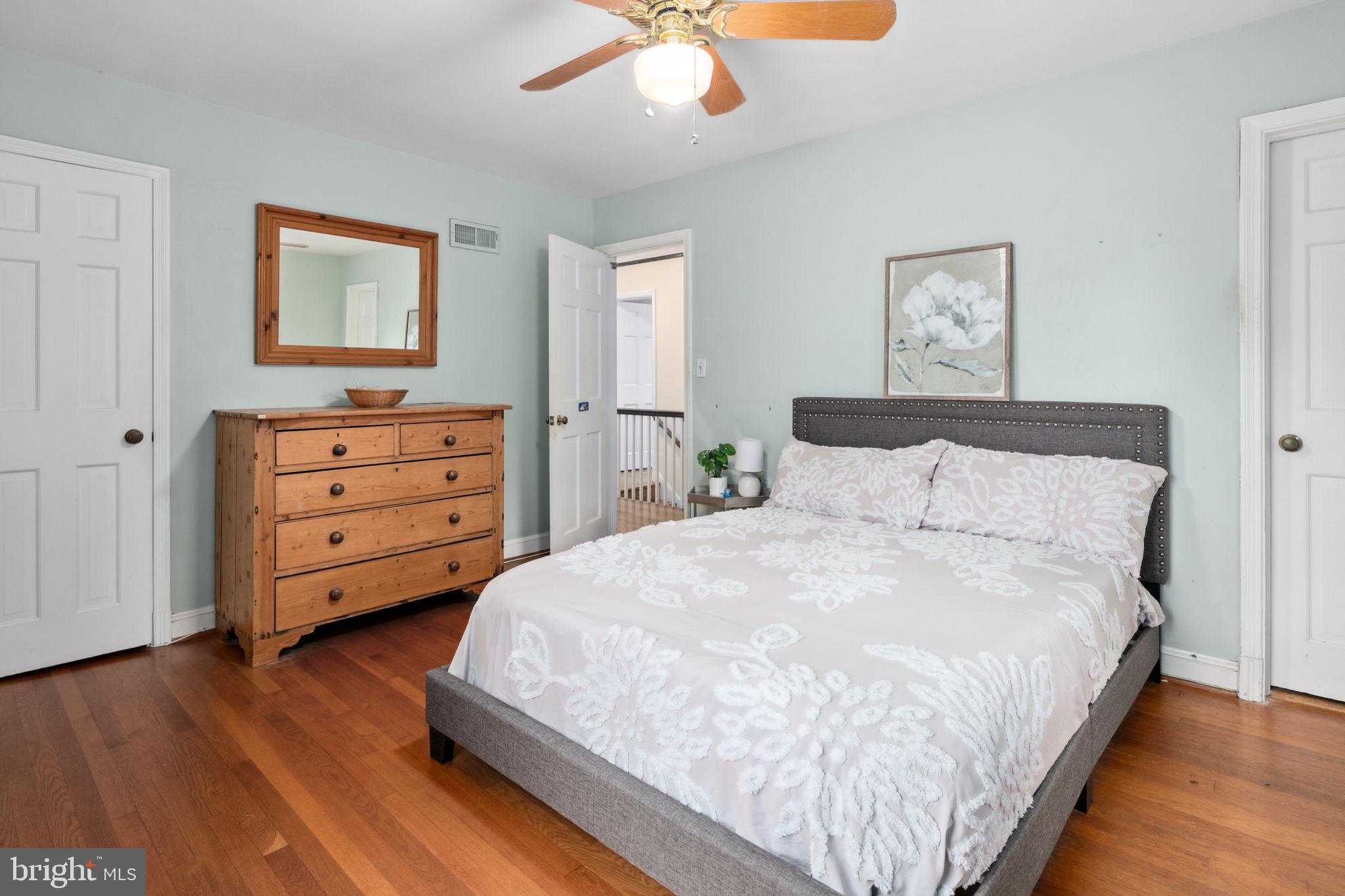 LYON VILLAGE - Residential