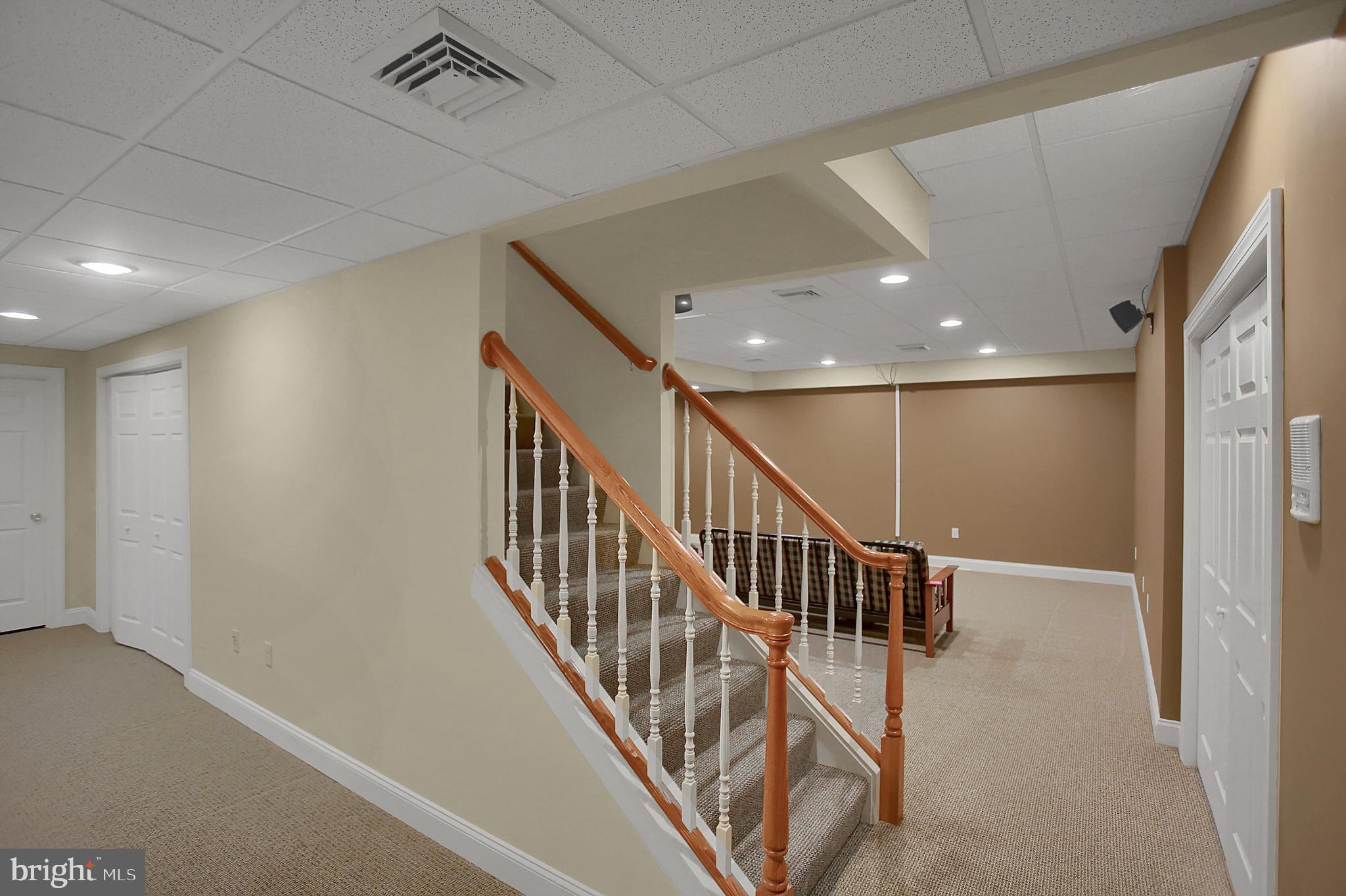GREEN LANE MANOR - Residential