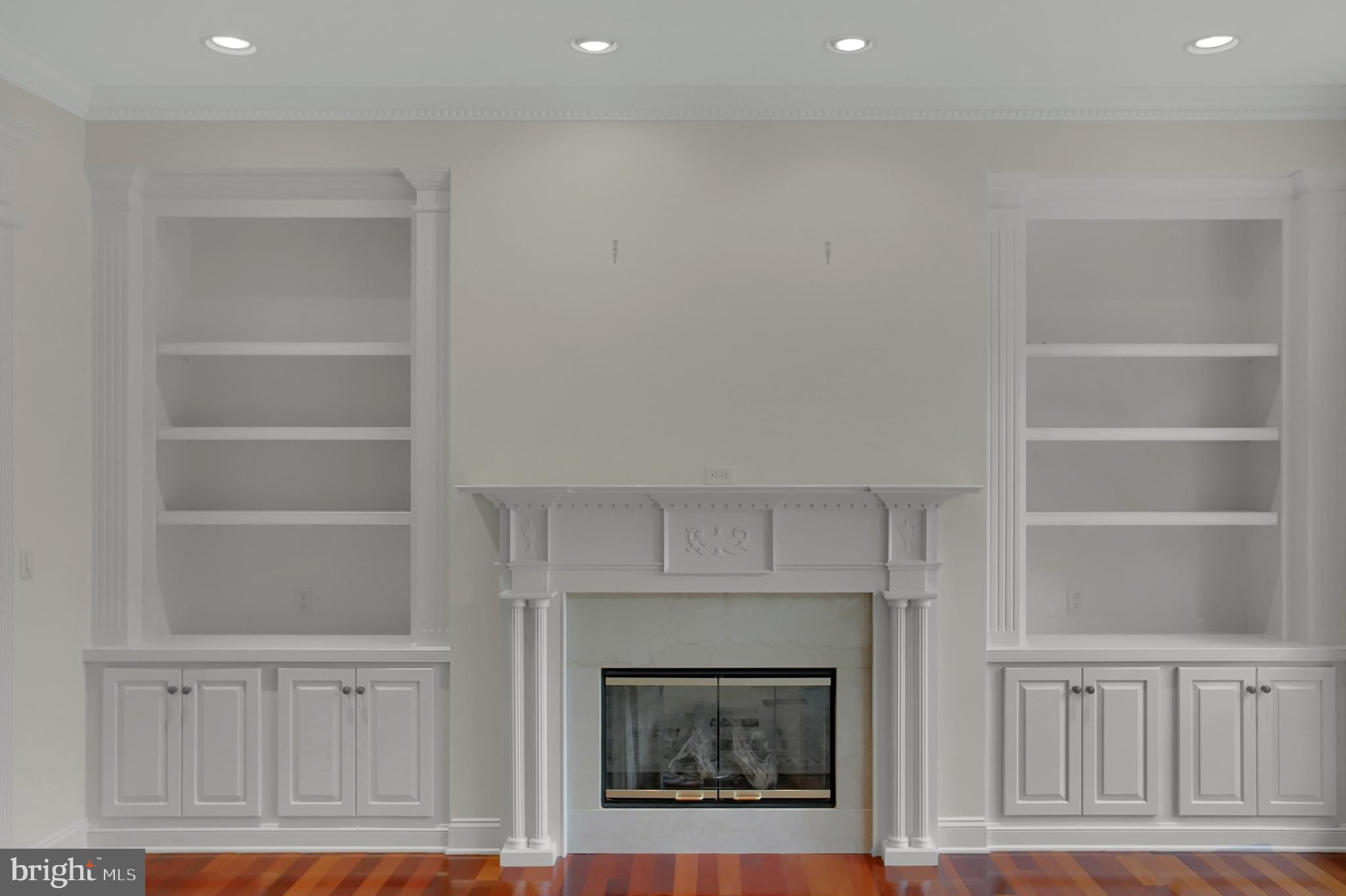 GREEN LANE MANOR - Residential