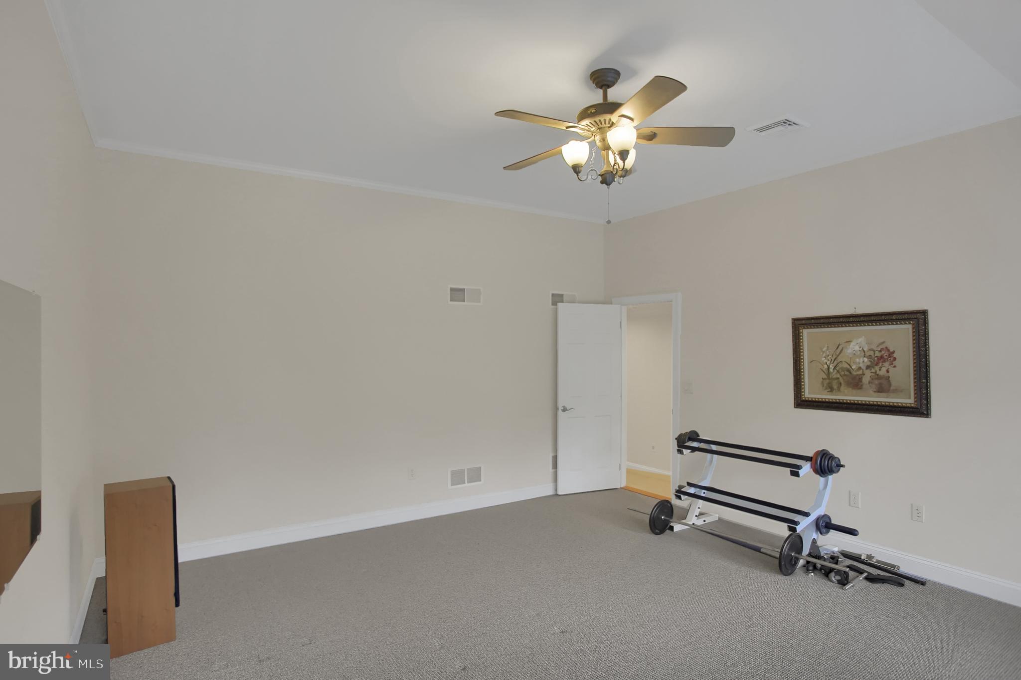 GREEN LANE MANOR - Residential