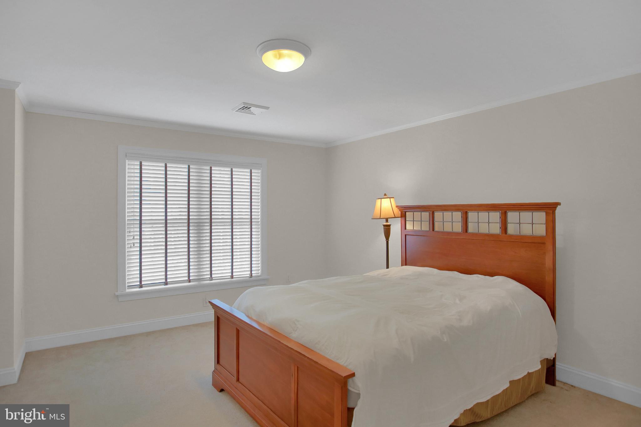 GREEN LANE MANOR - Residential