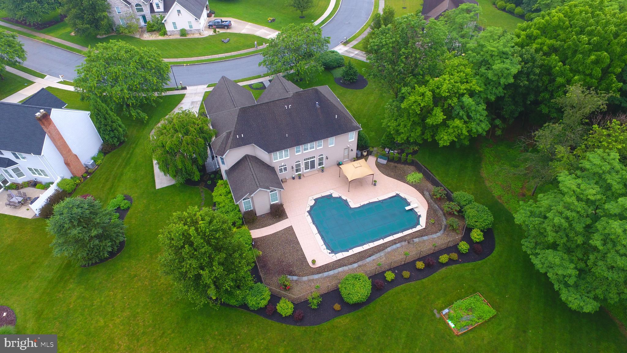GREEN LANE MANOR - Residential