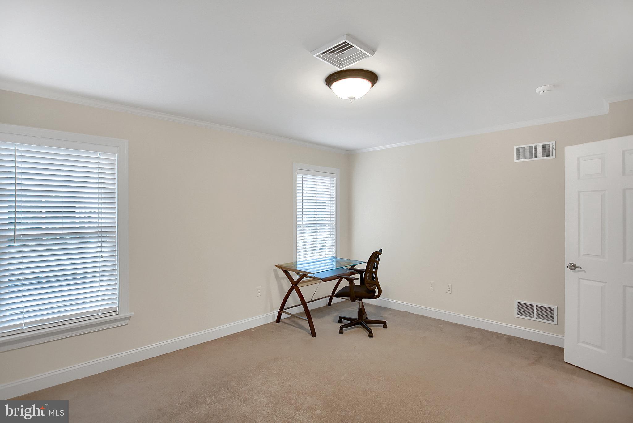 GREEN LANE MANOR - Residential