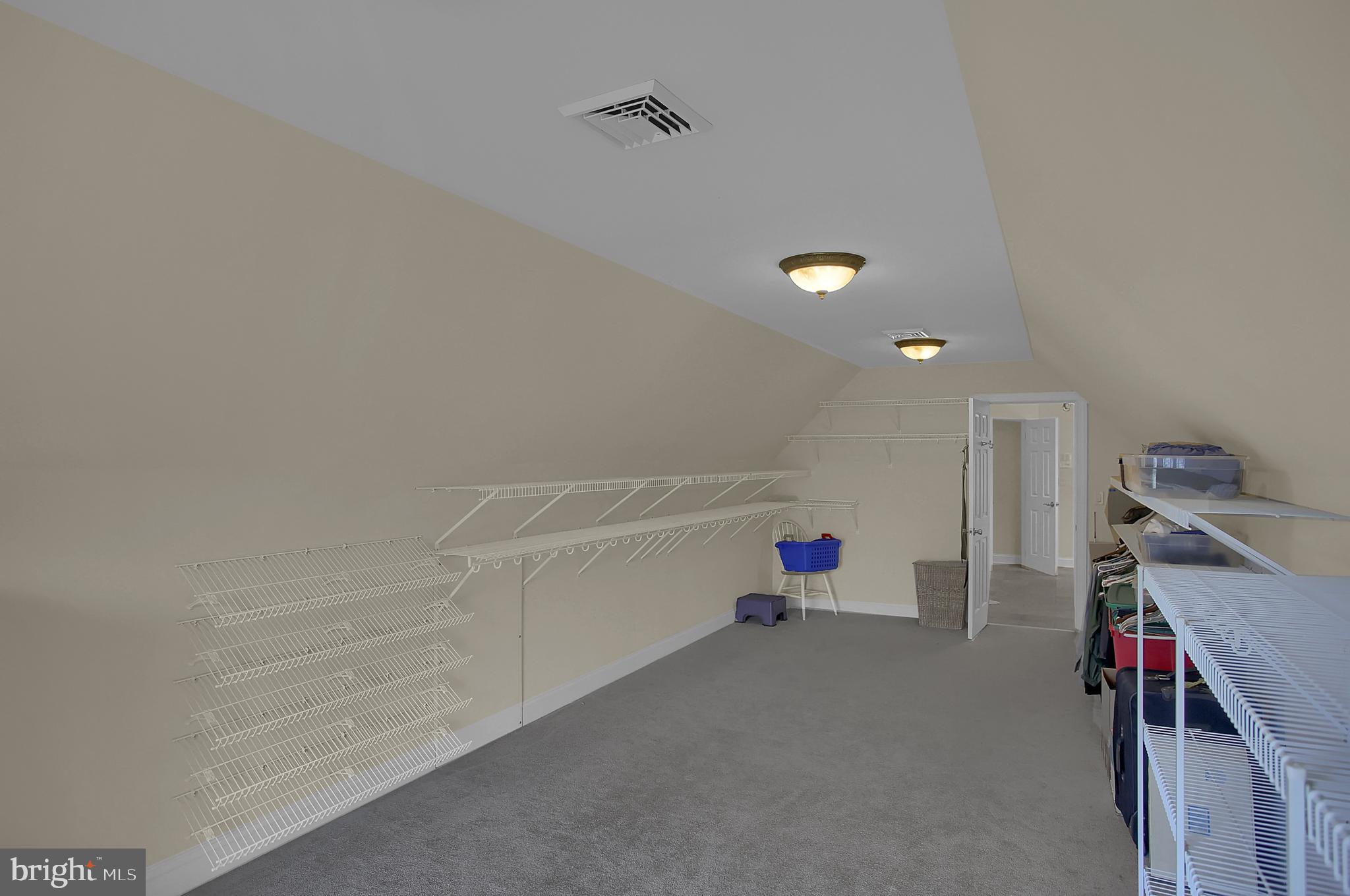 GREEN LANE MANOR - Residential