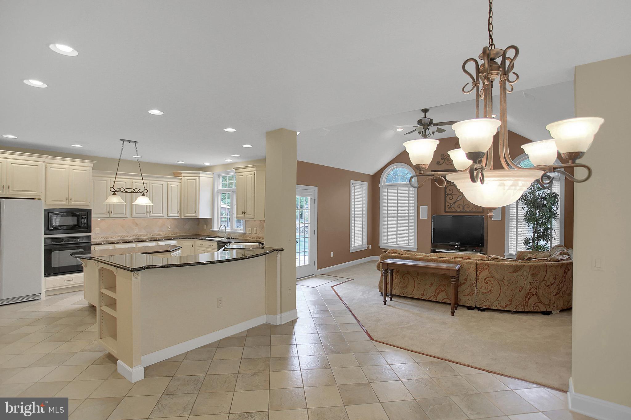 GREEN LANE MANOR - Residential