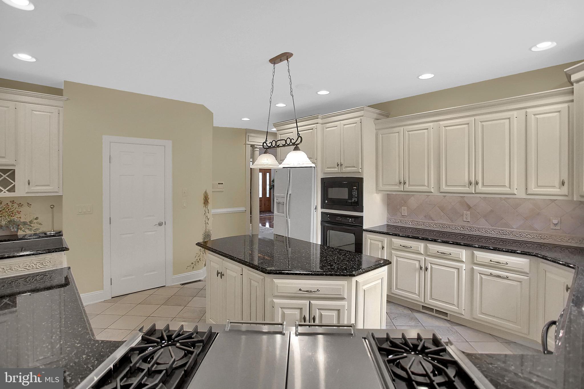 GREEN LANE MANOR - Residential