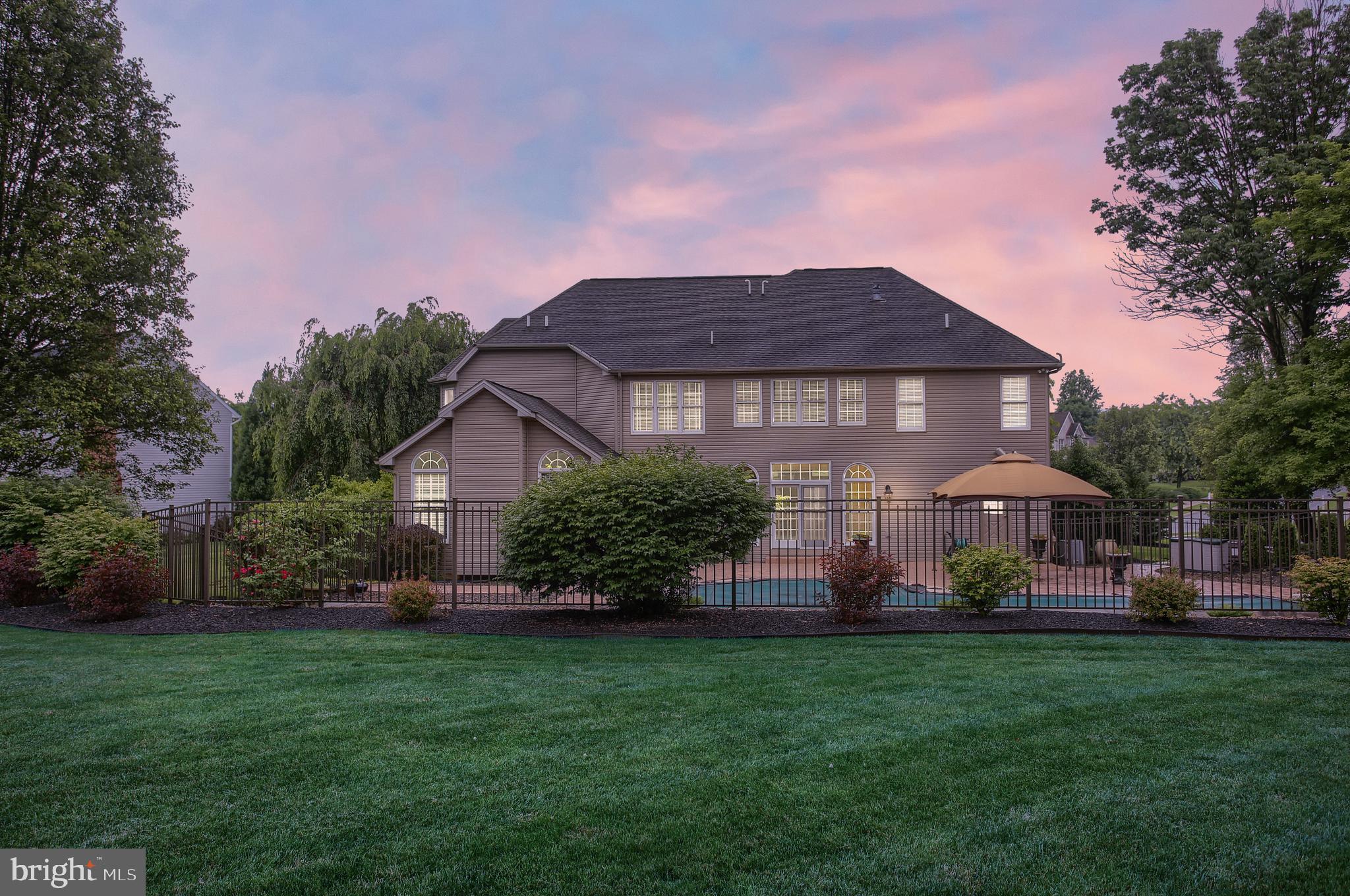 GREEN LANE MANOR - Residential