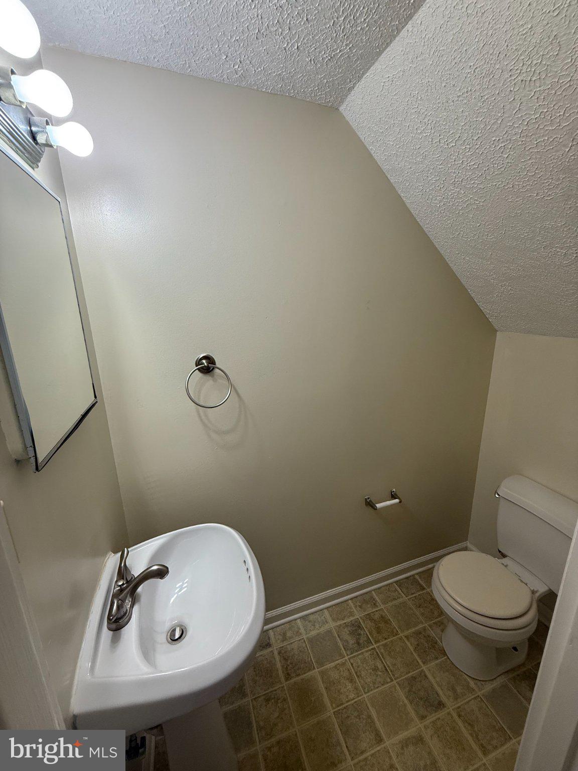 334 AVON COURT