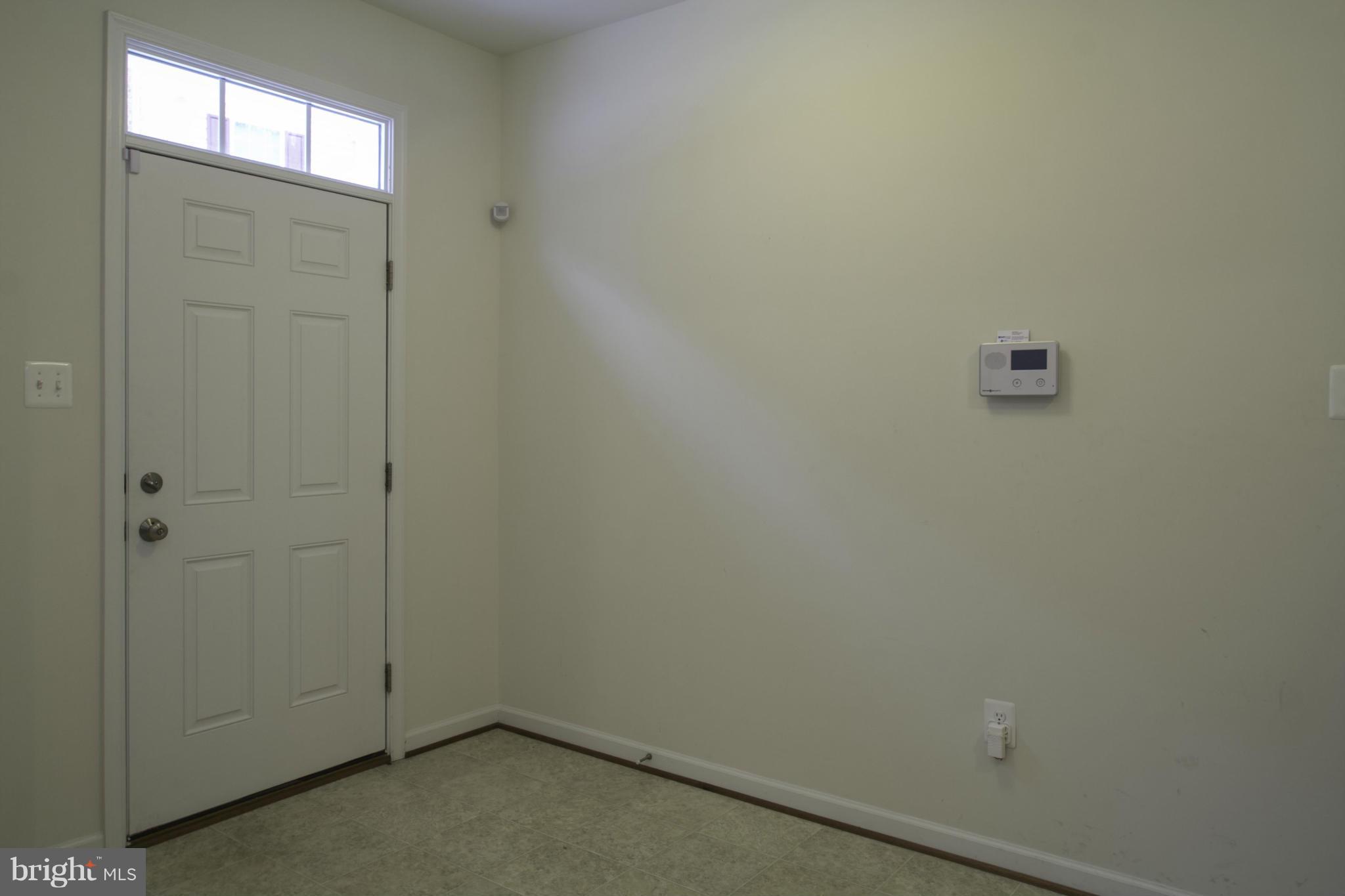 RED OAK CROSSING - Residential Lease