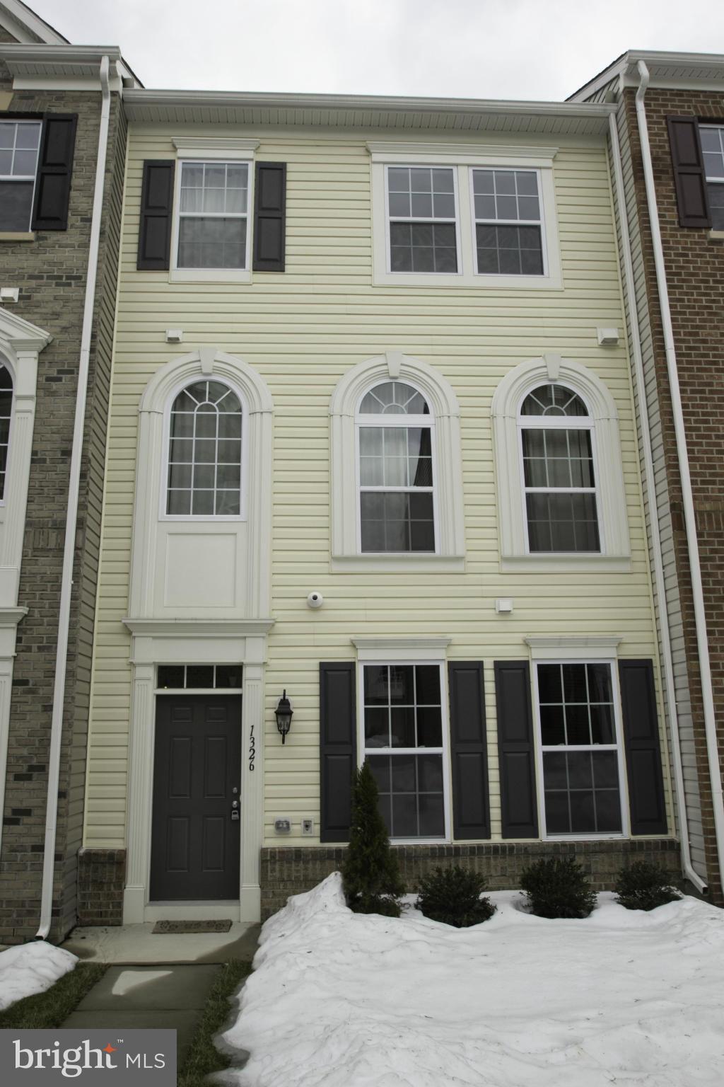 RED OAK CROSSING - Residential Lease