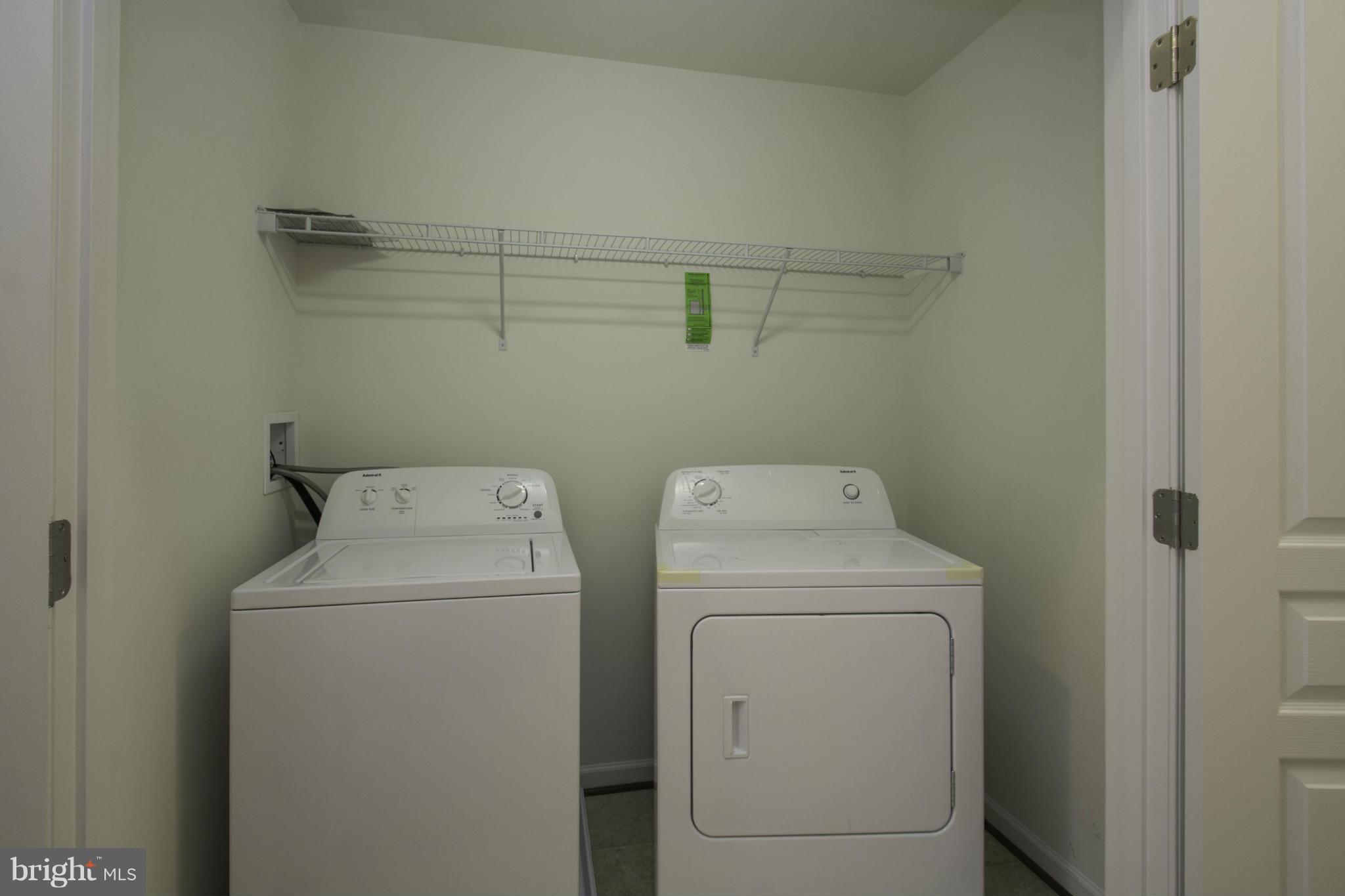 RED OAK CROSSING - Residential Lease