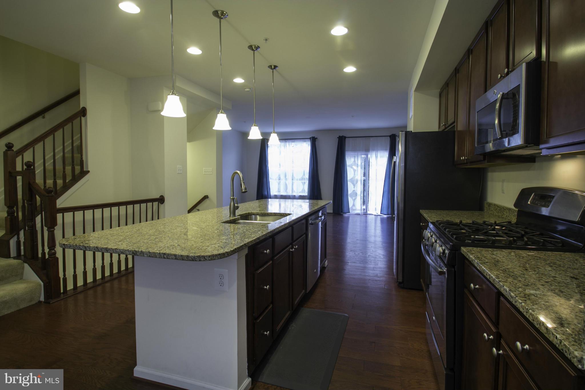 RED OAK CROSSING - Residential Lease