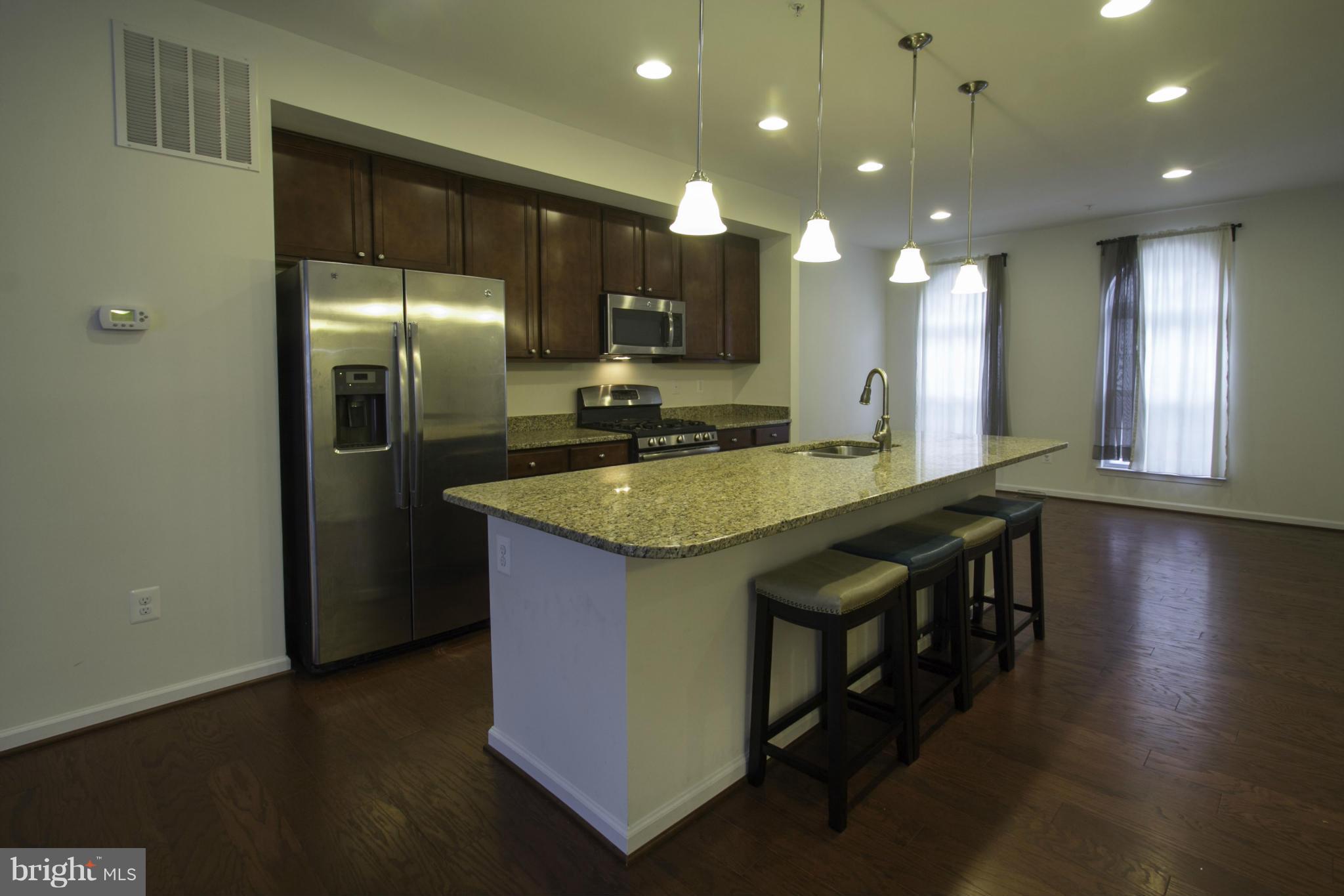 RED OAK CROSSING - Residential Lease