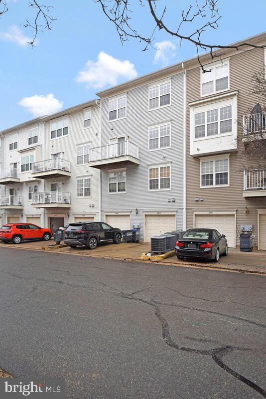 JEFFERSON PARK TOWNHOUSE - Residential