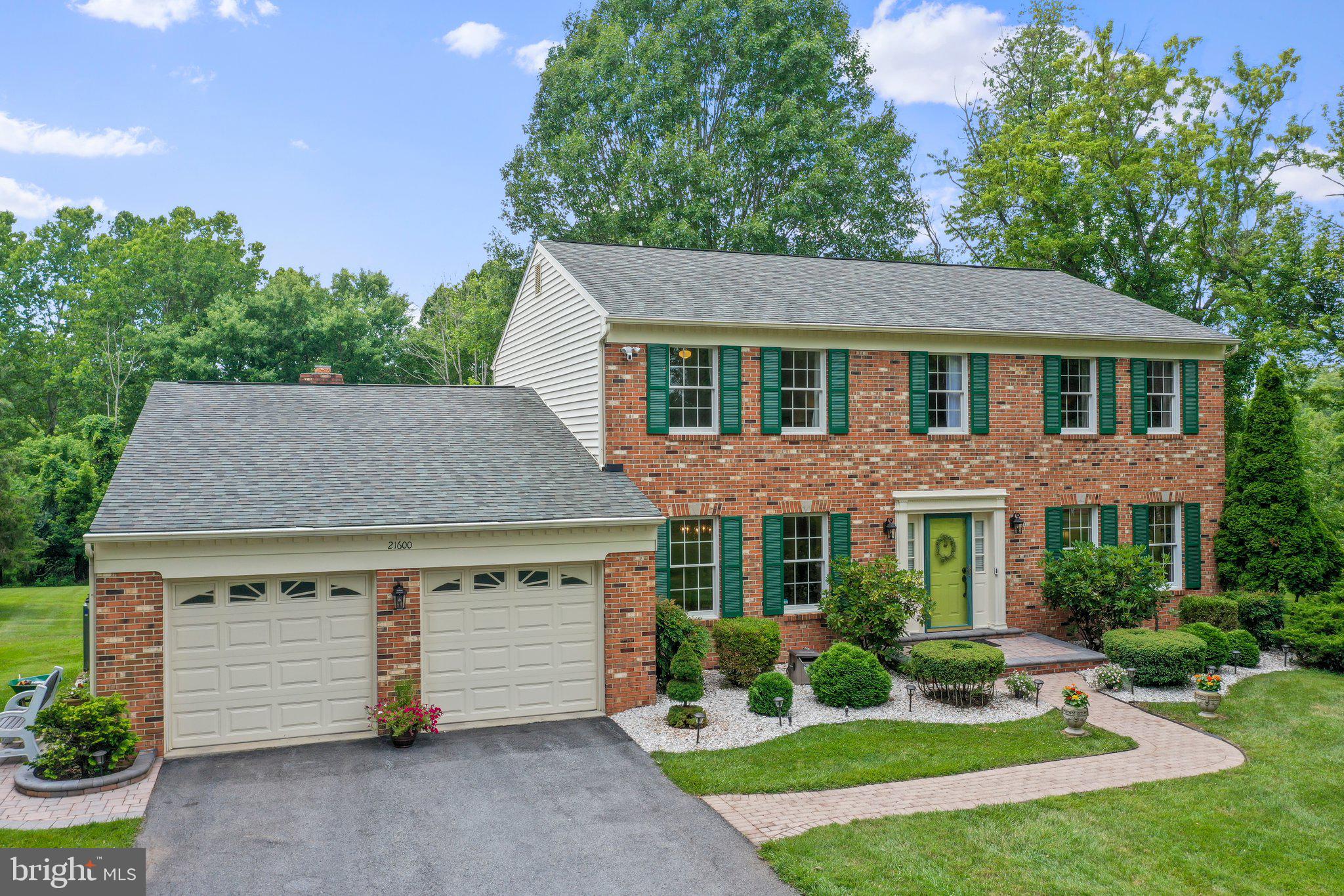 CREST VALLEY - Residential