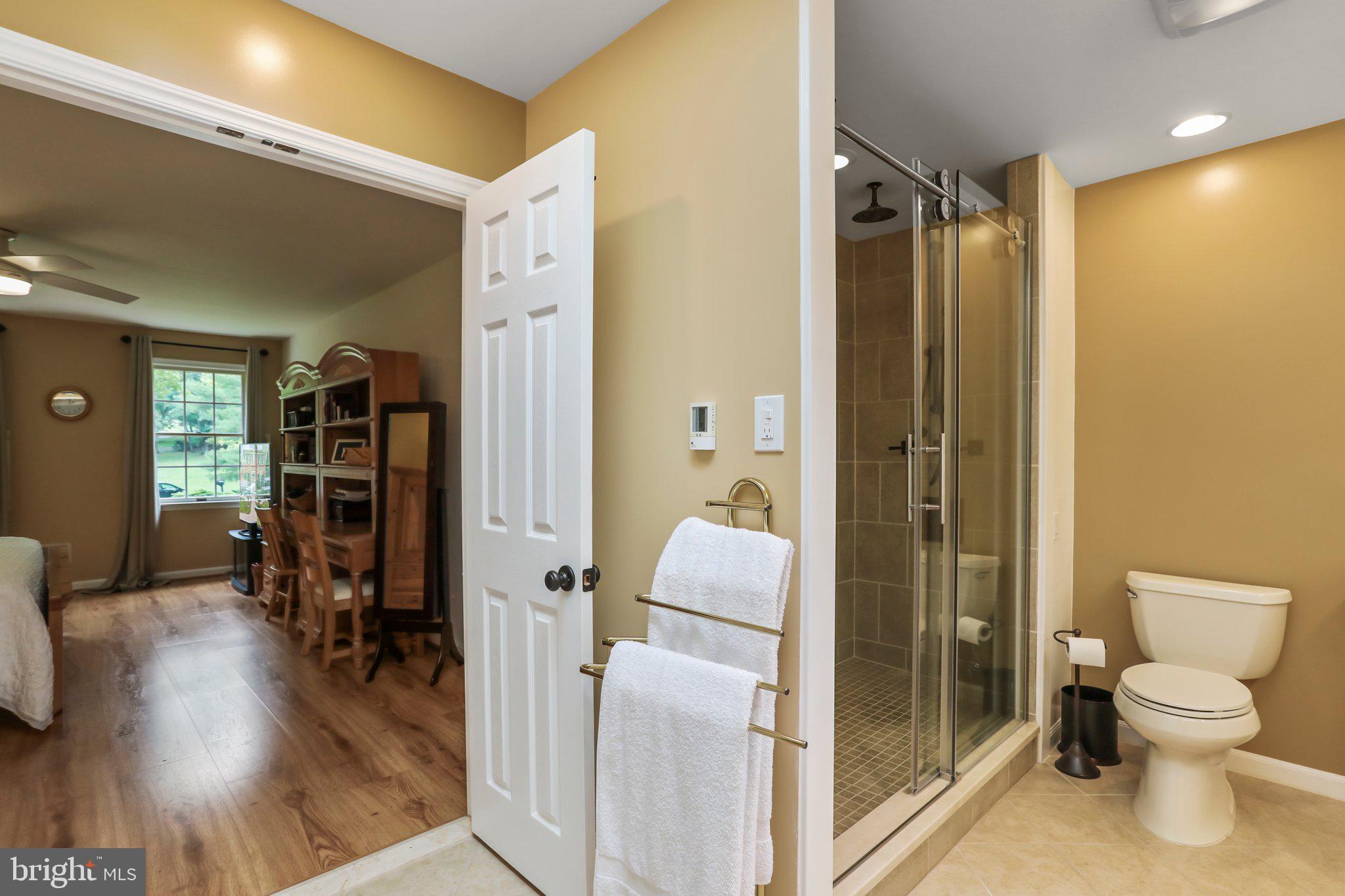 CREST VALLEY - Residential