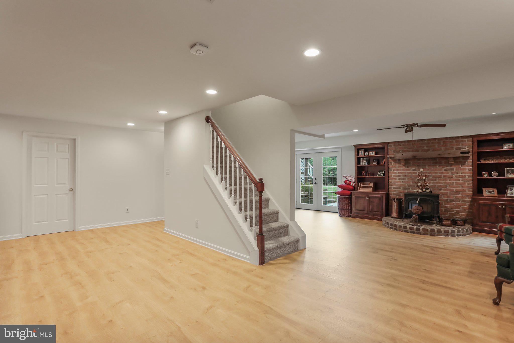 CREST VALLEY - Residential