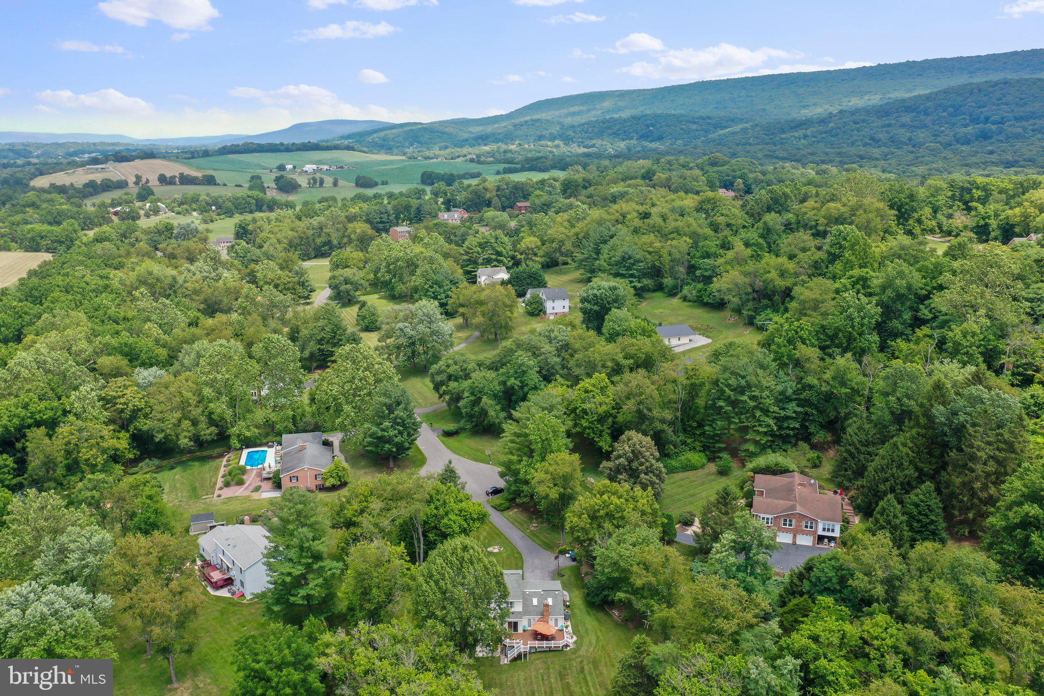 CREST VALLEY - Residential