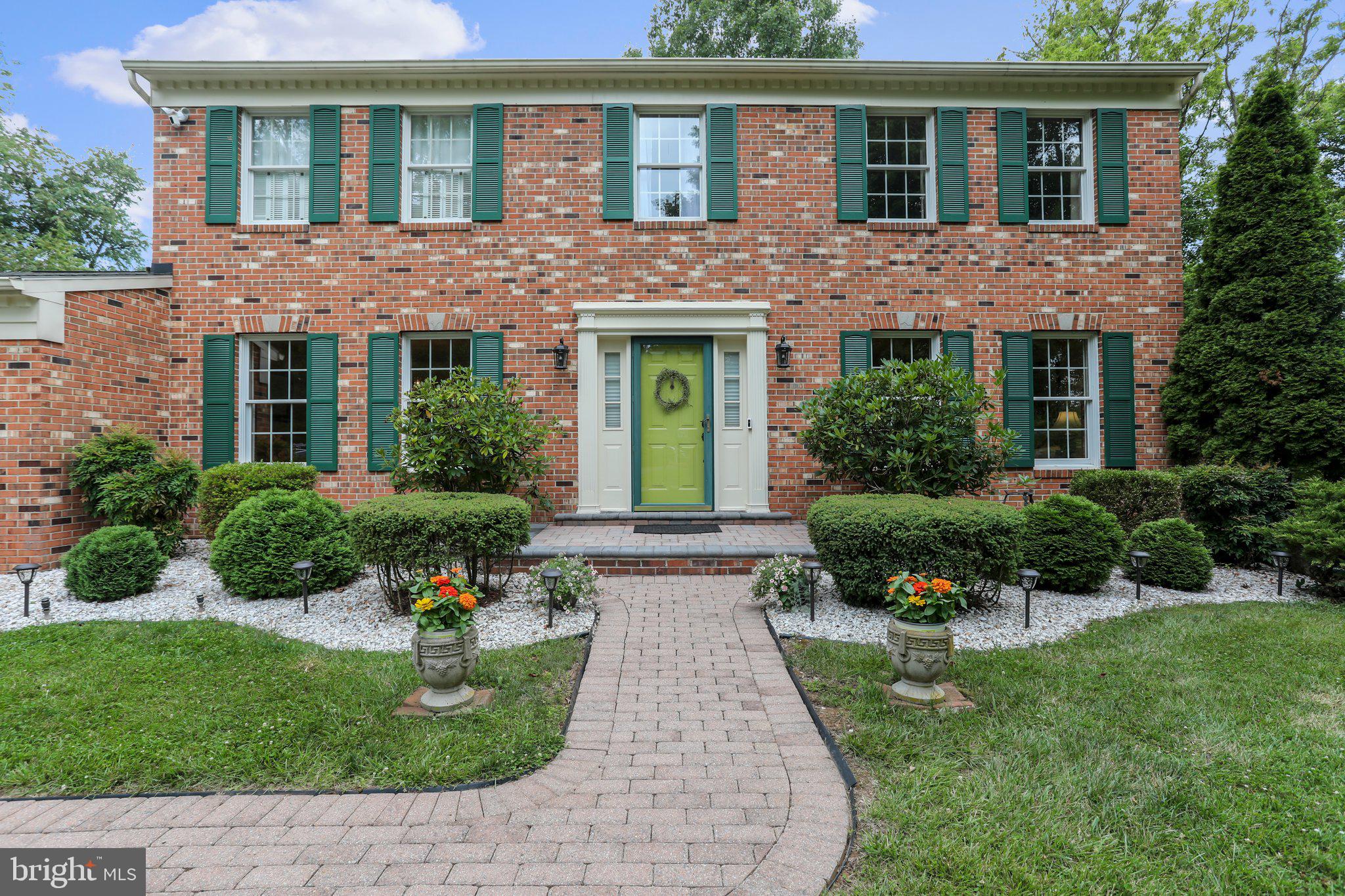 CREST VALLEY - Residential