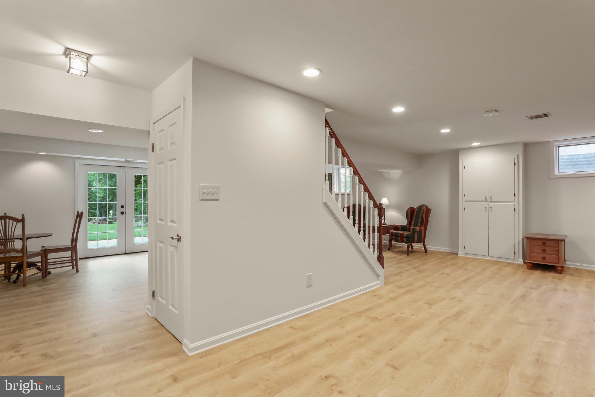 CREST VALLEY - Residential