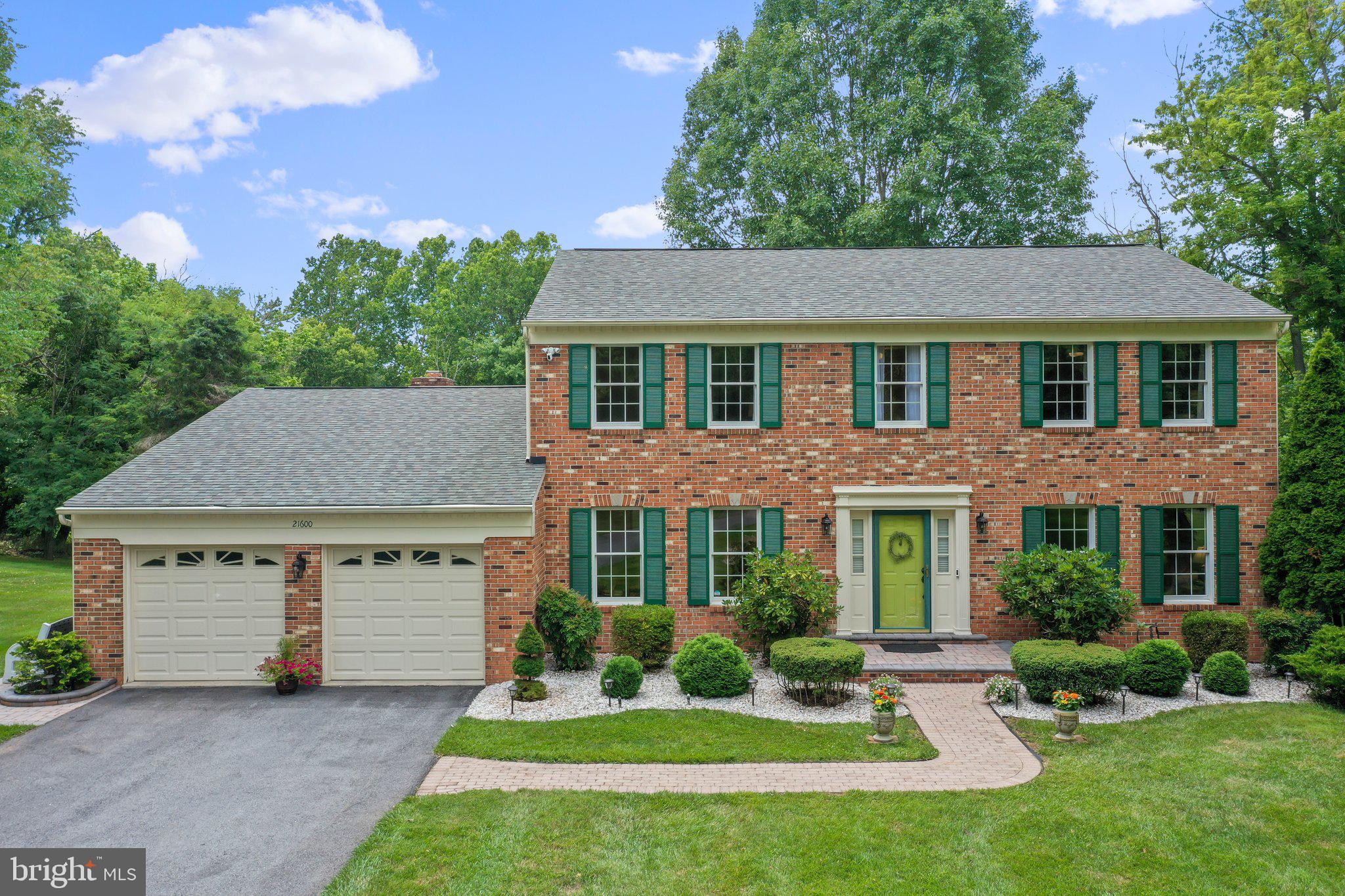 CREST VALLEY - Residential