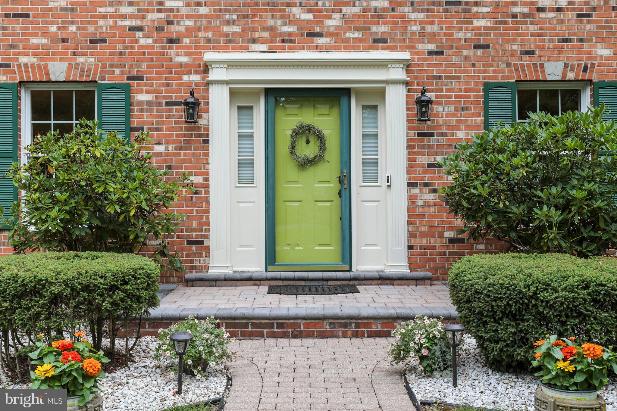 CREST VALLEY - Residential