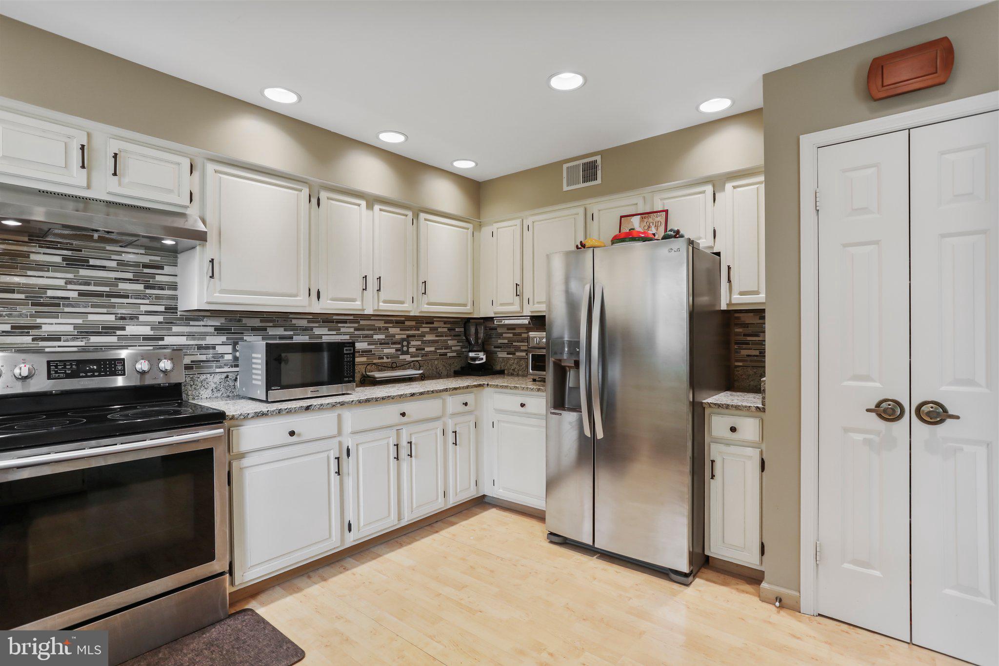 CREST VALLEY - Residential