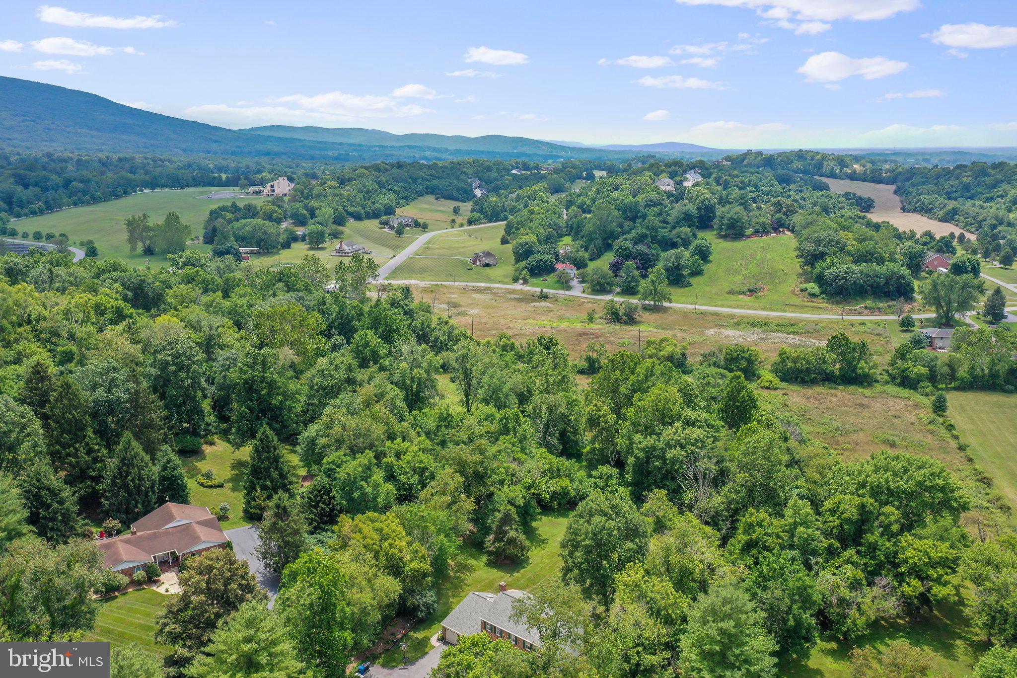CREST VALLEY - Residential