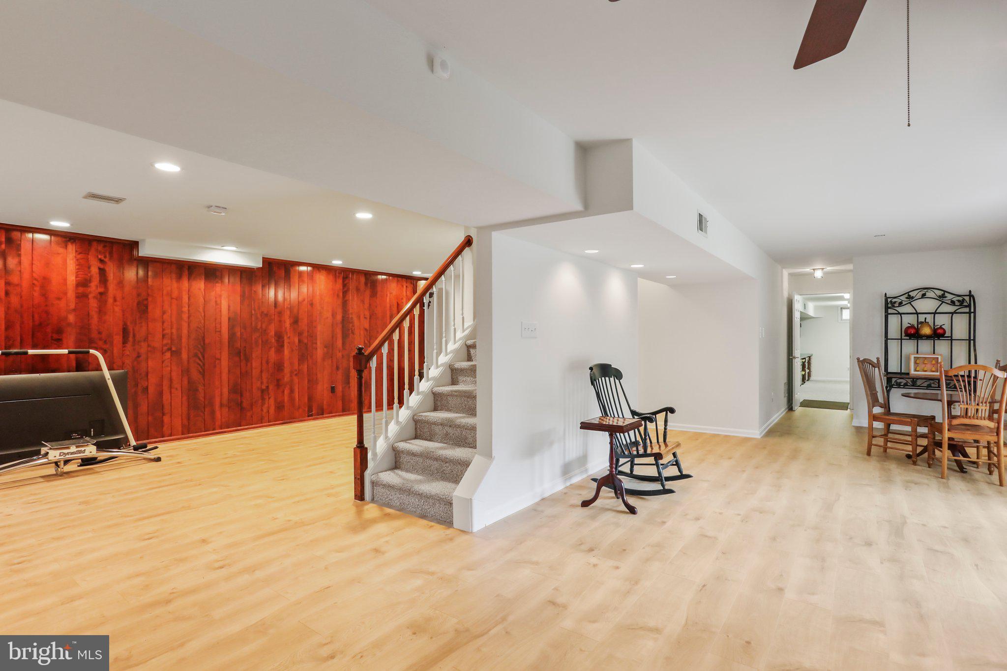 CREST VALLEY - Residential