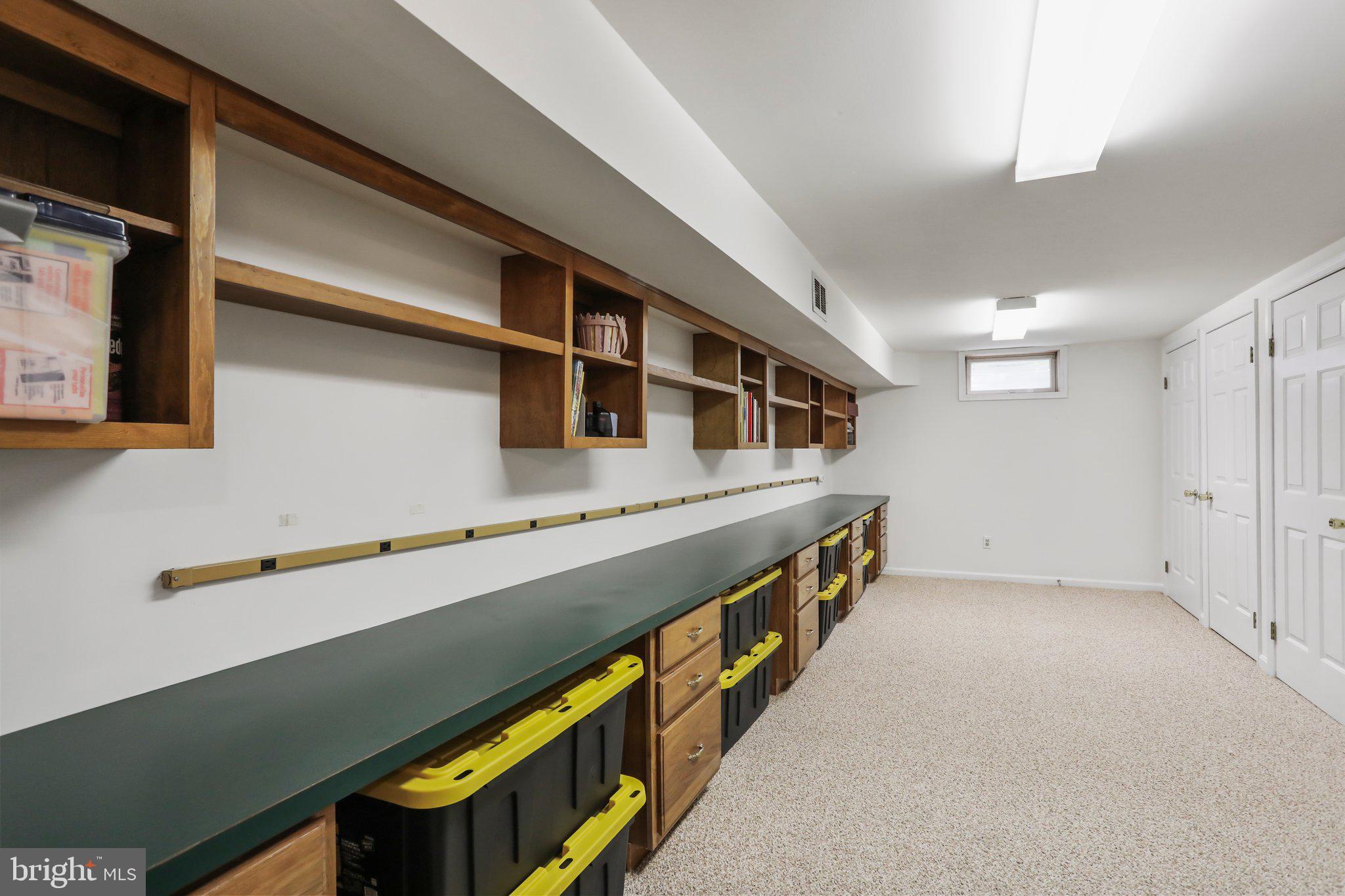 CREST VALLEY - Residential