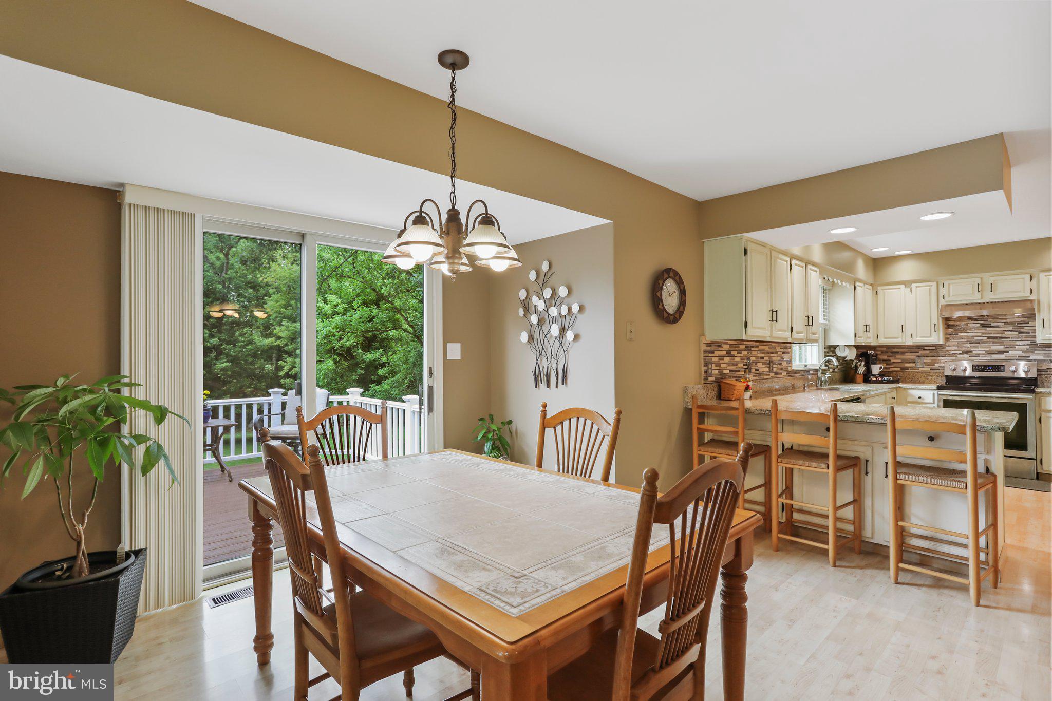 CREST VALLEY - Residential