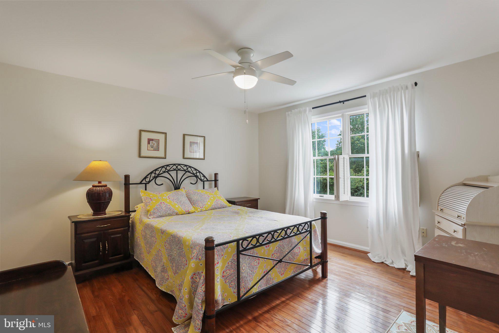 CREST VALLEY - Residential