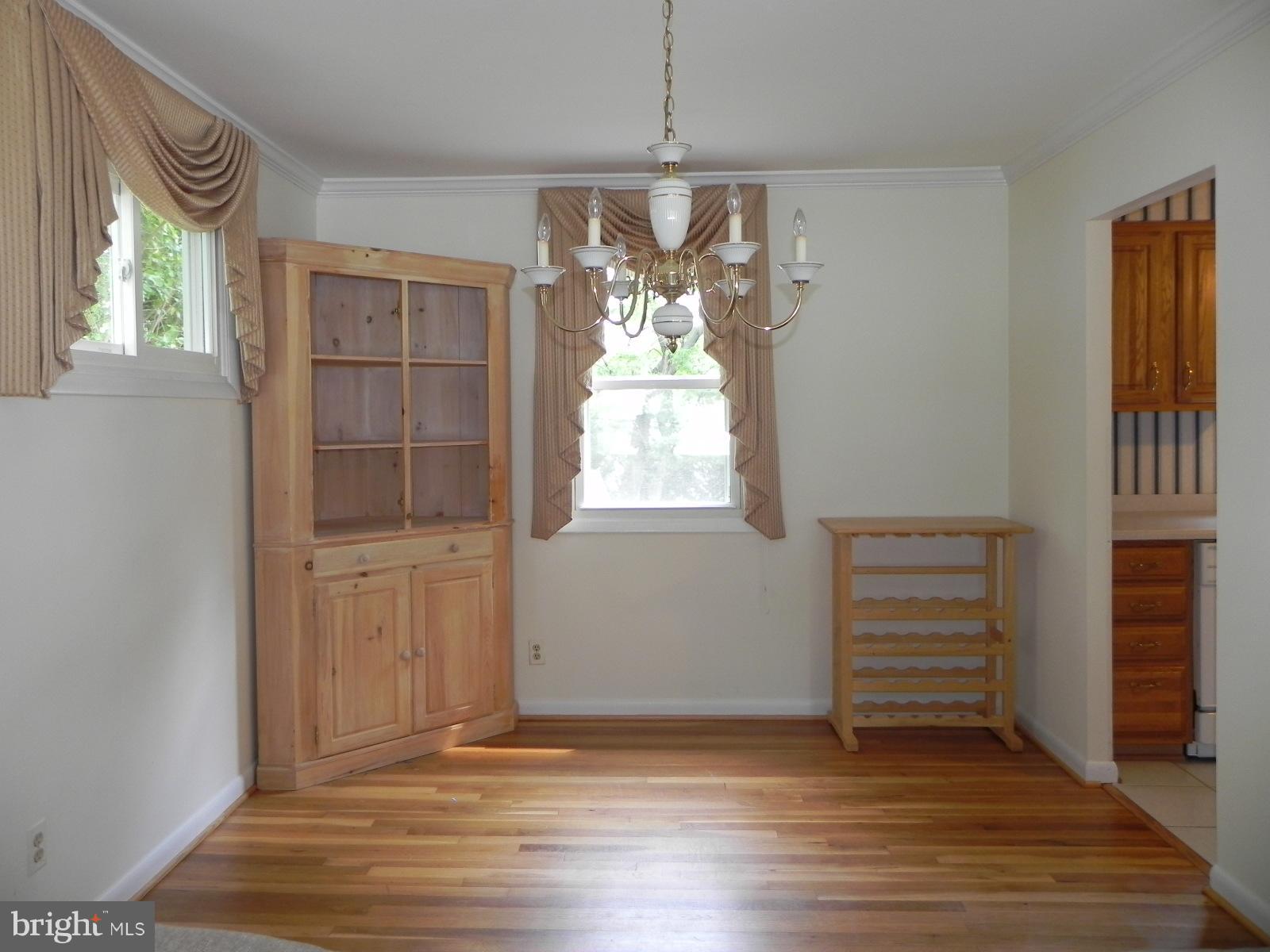 YORK MANOR - Residential Lease